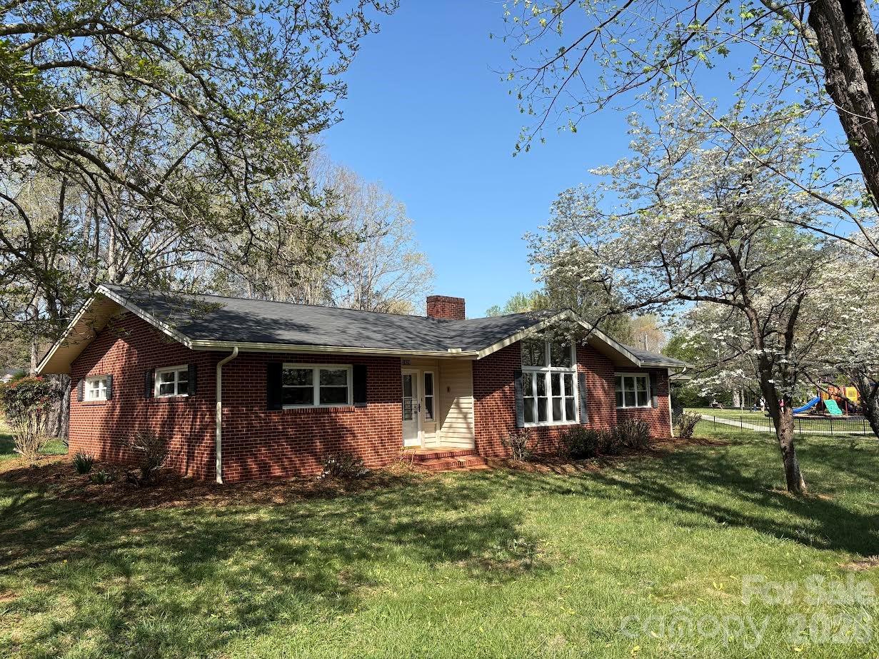 1820 Connelly Springs Road — Lenoir