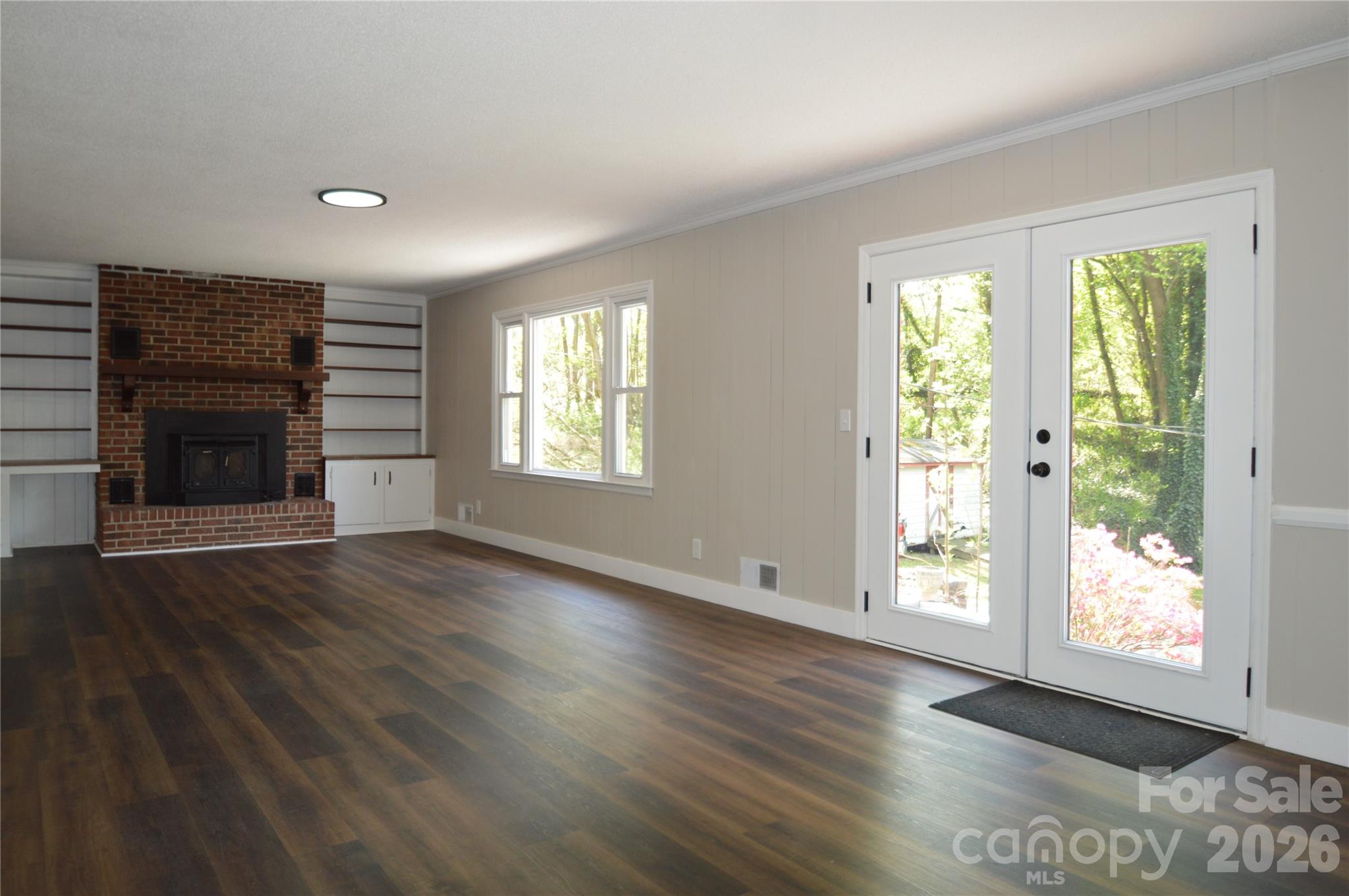 191 Flat Rock Hill Road — Tryon
