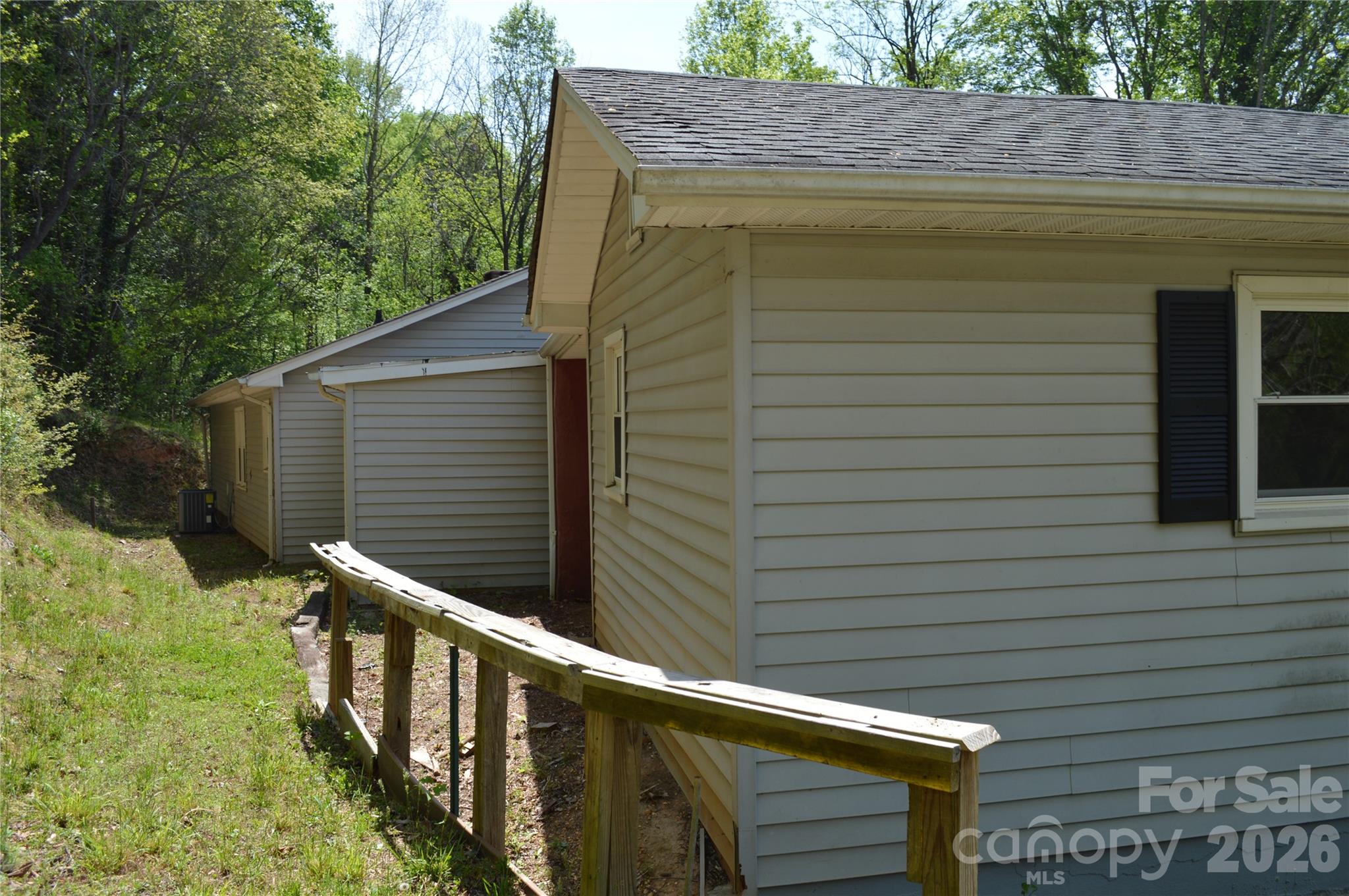 191 Flat Rock Hill Road — Tryon