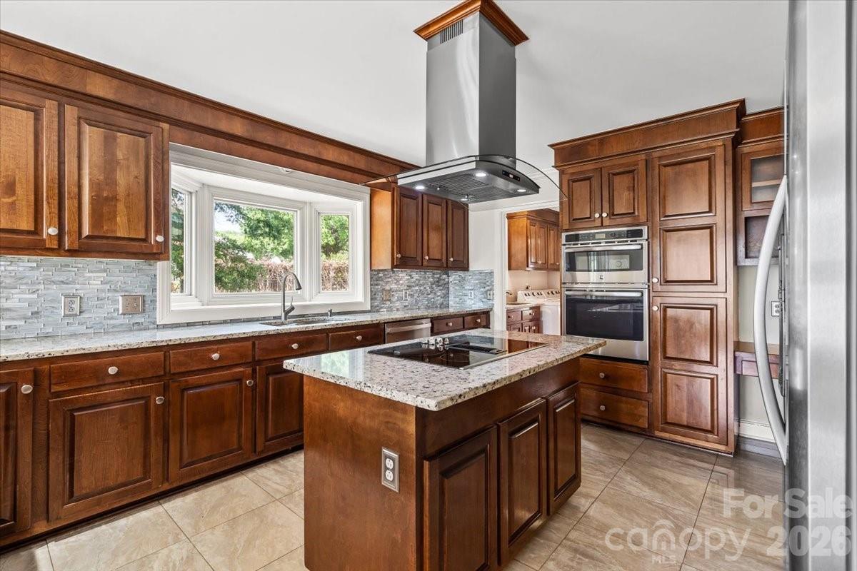 13815 Holgate Hill Drive — Mint Hill