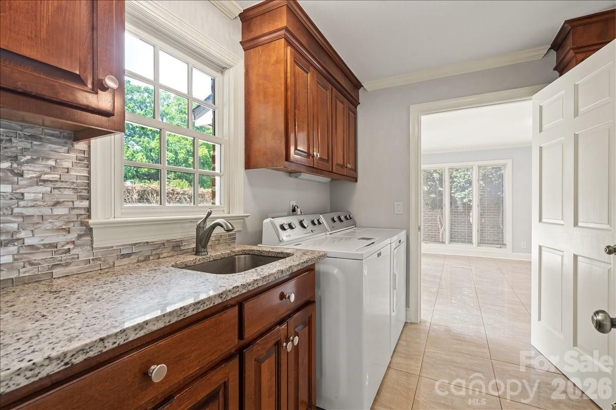 13815 Holgate Hill Drive — Mint Hill