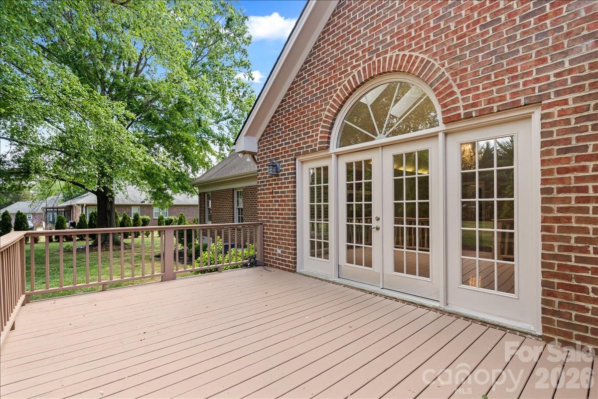 13815 Holgate Hill Drive — Mint Hill