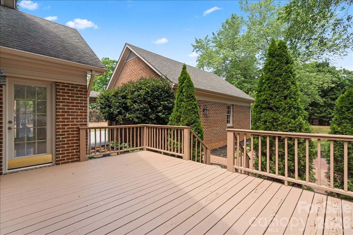 13815 Holgate Hill Drive — Mint Hill