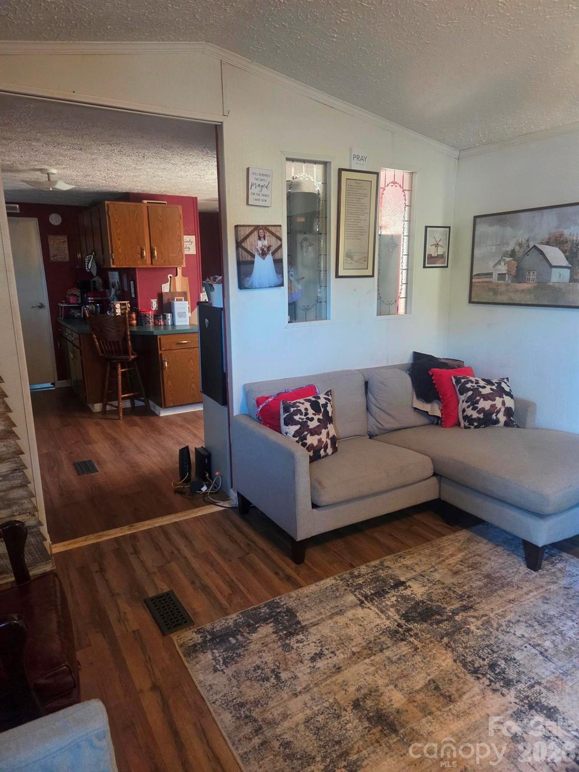 2464 & 2462 Leonhardt Road — Cherryville