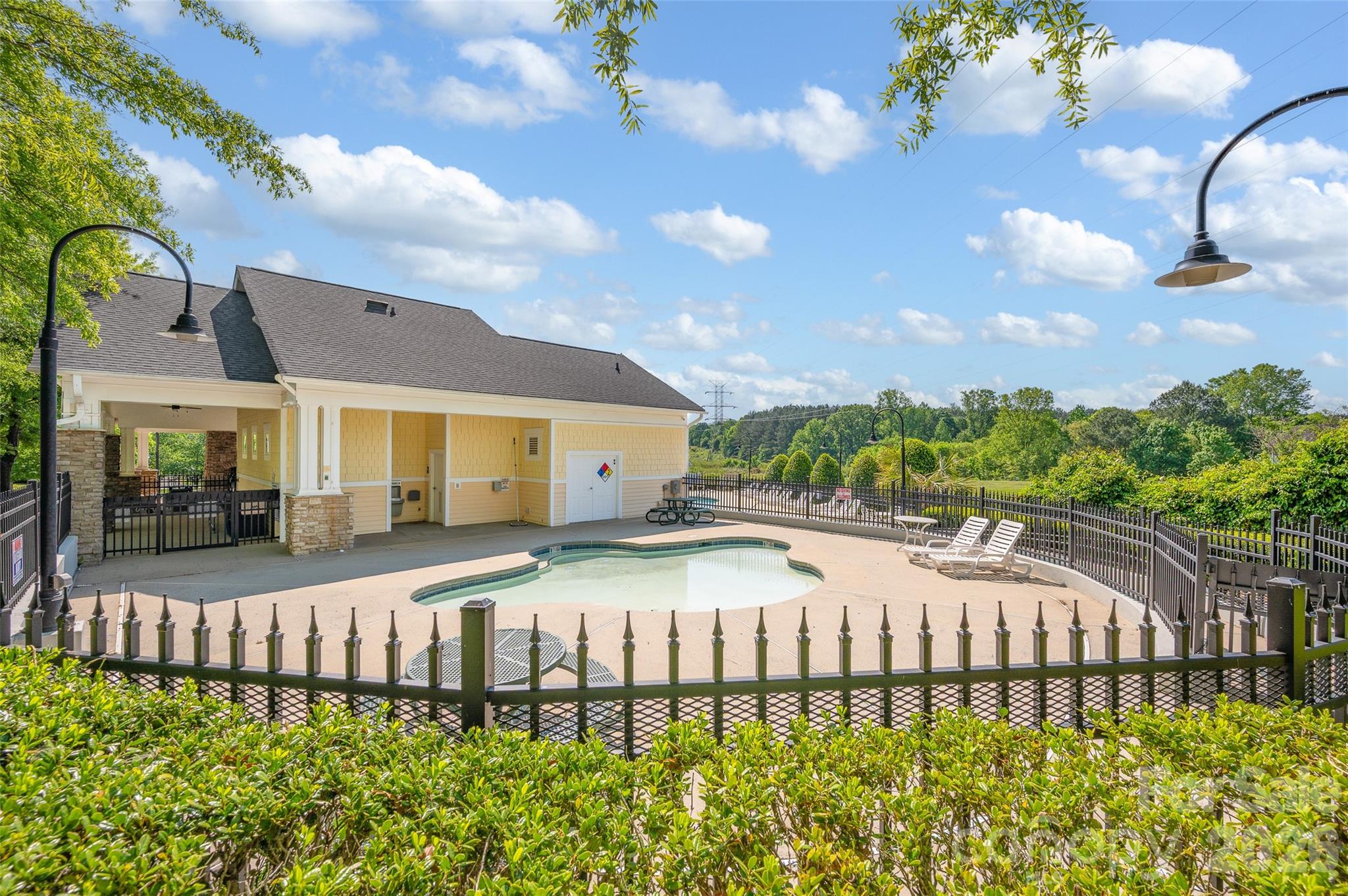 13532 Swinton Road — Huntersville