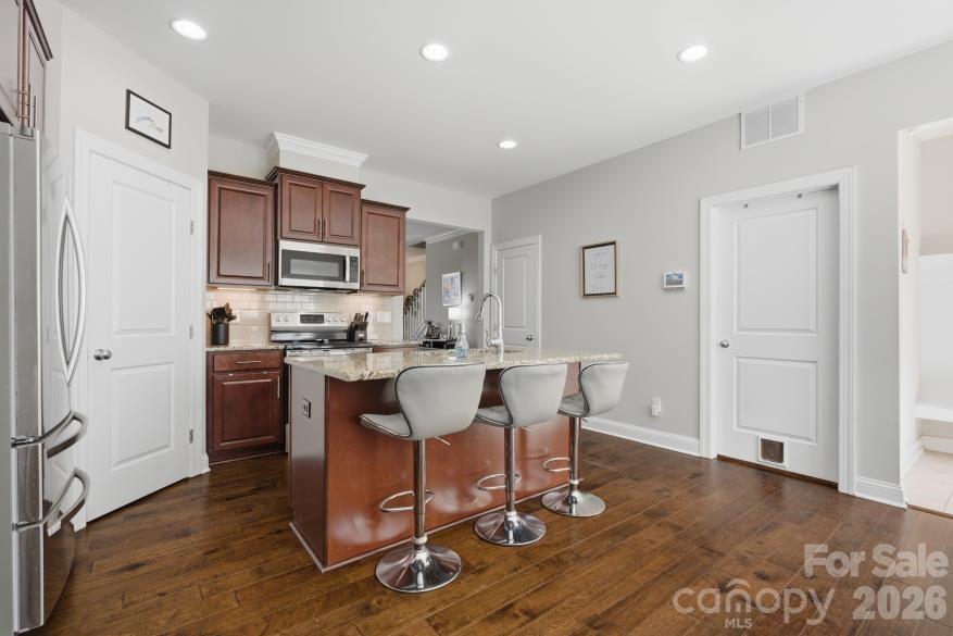 8737 Aspinwall Drive — Charlotte