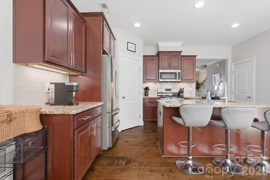 8737 Aspinwall Drive — Charlotte