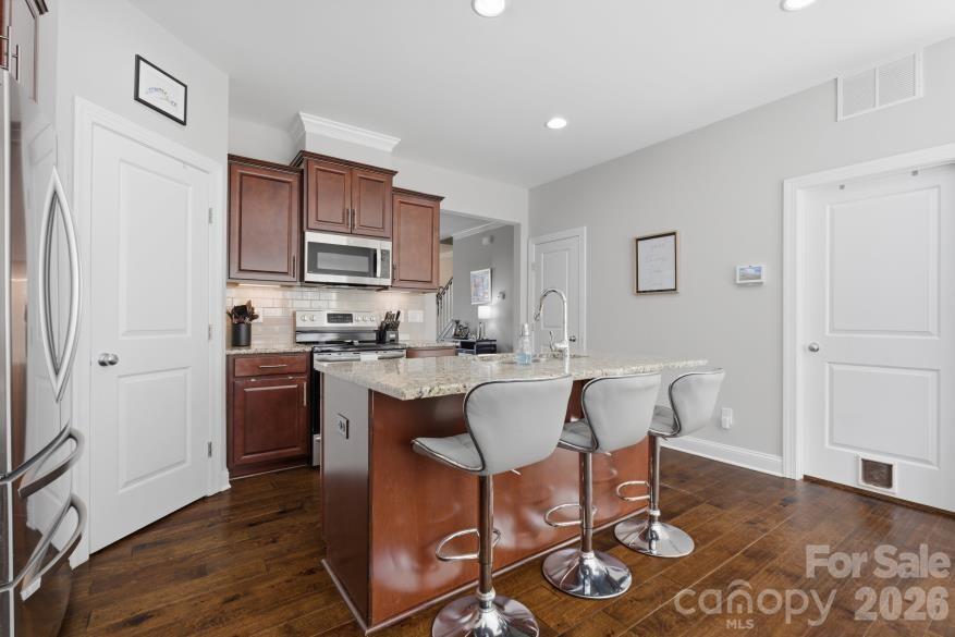 8737 Aspinwall Drive — Charlotte