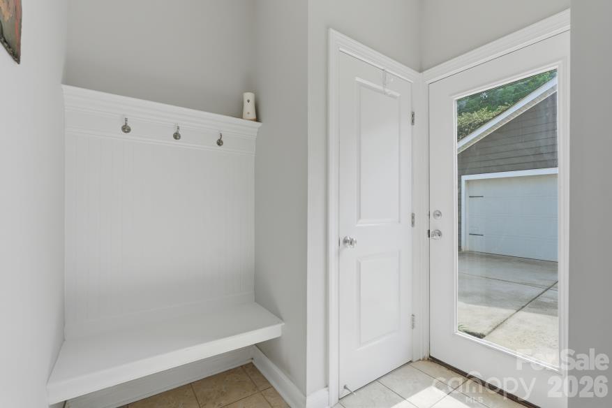 8737 Aspinwall Drive — Charlotte