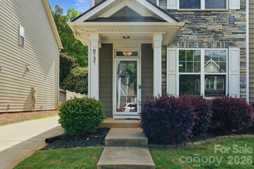 8737 Aspinwall Drive — Charlotte