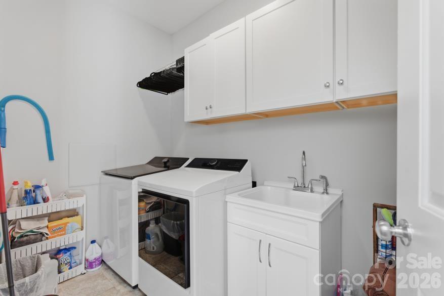 8737 Aspinwall Drive — Charlotte