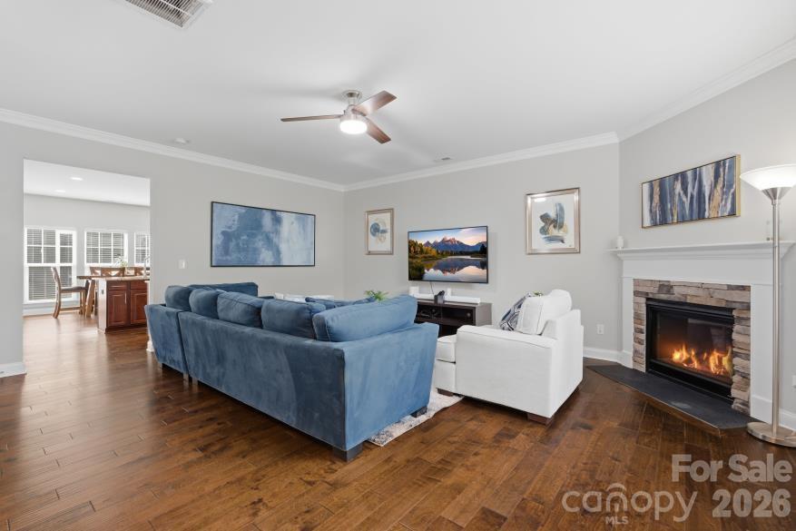 8737 Aspinwall Drive — Charlotte