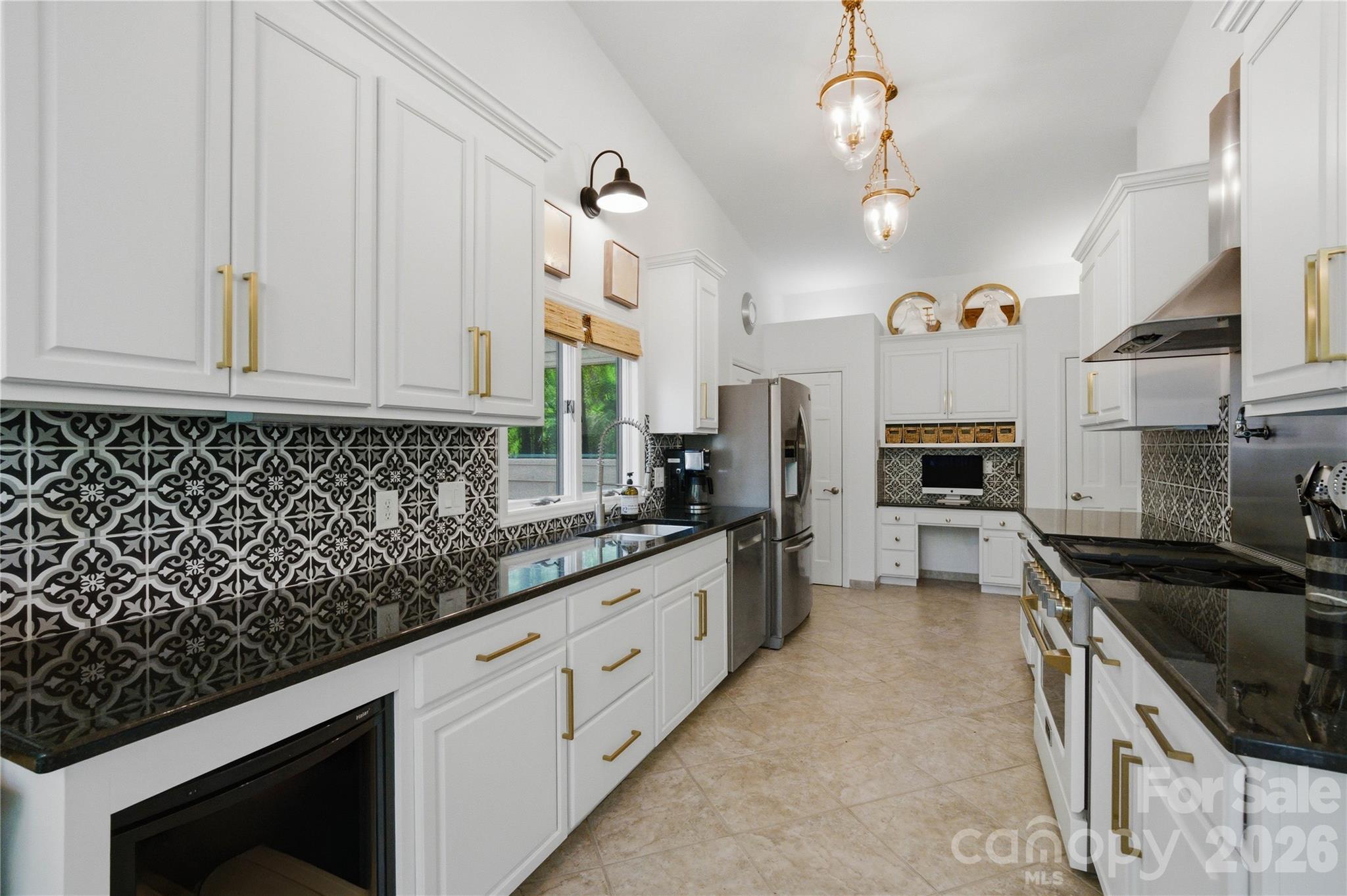 405 Timber Lane — Weddington