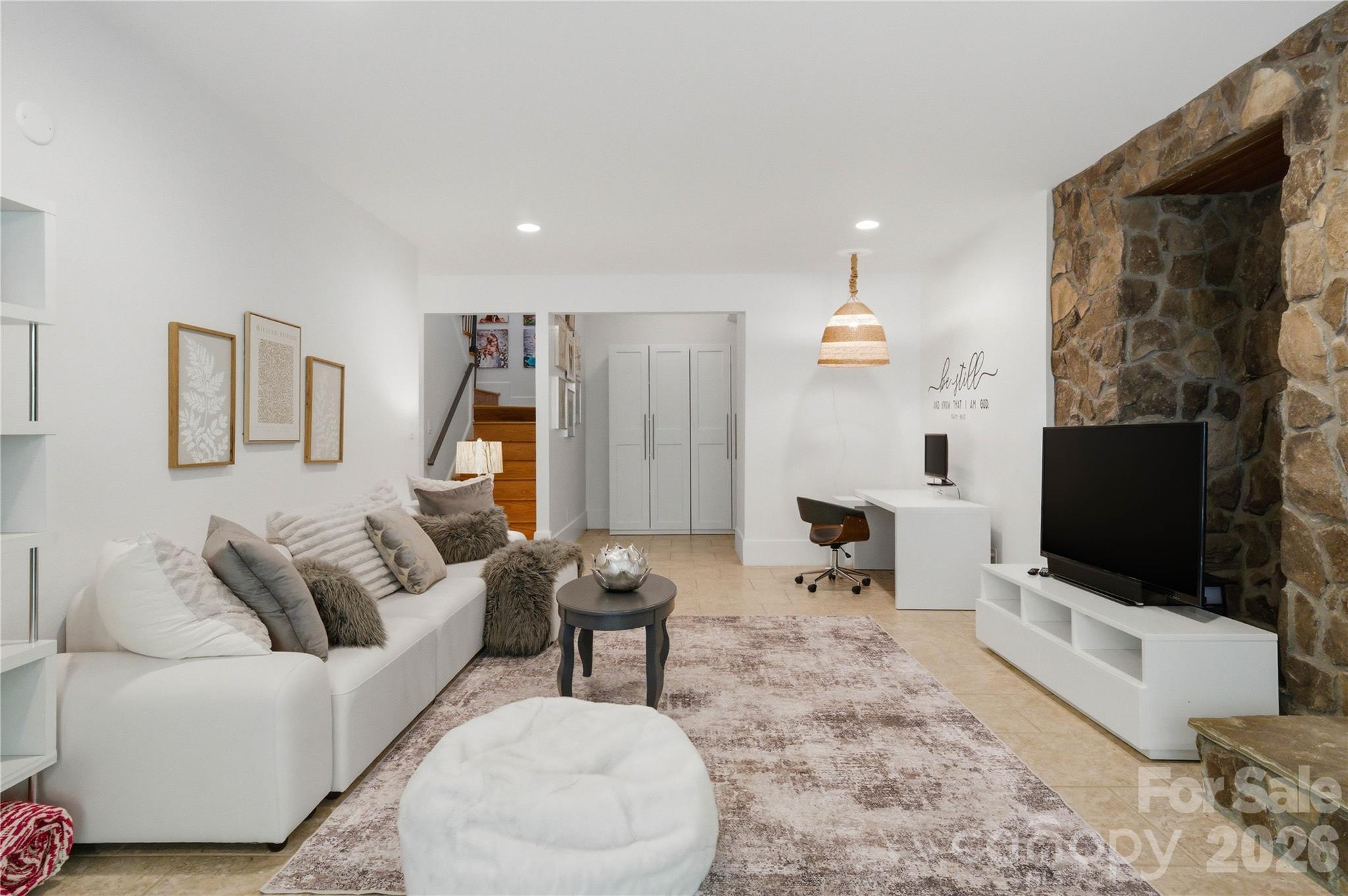 405 Timber Lane — Weddington