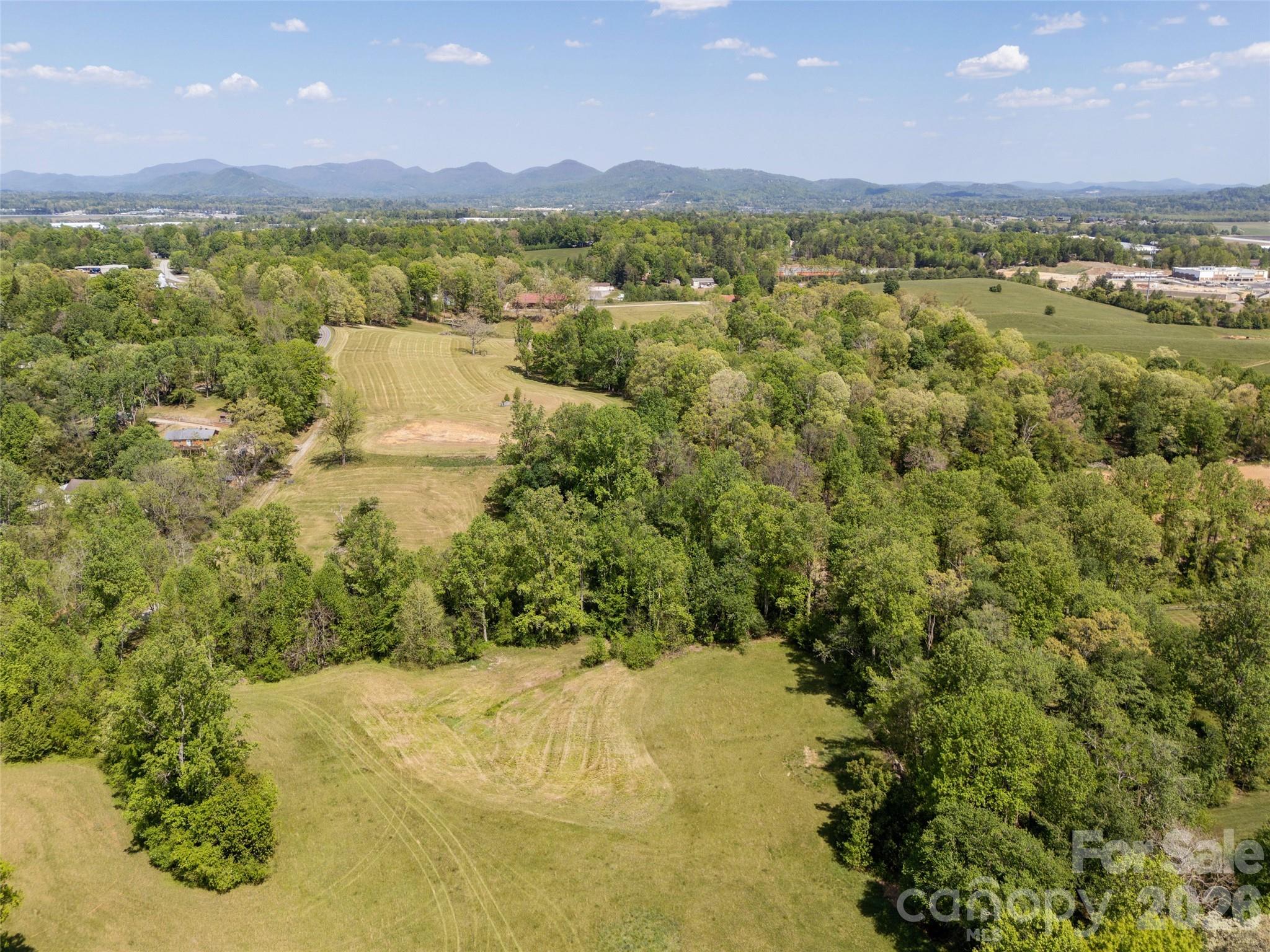 154 High Pasture Trail — Mills River