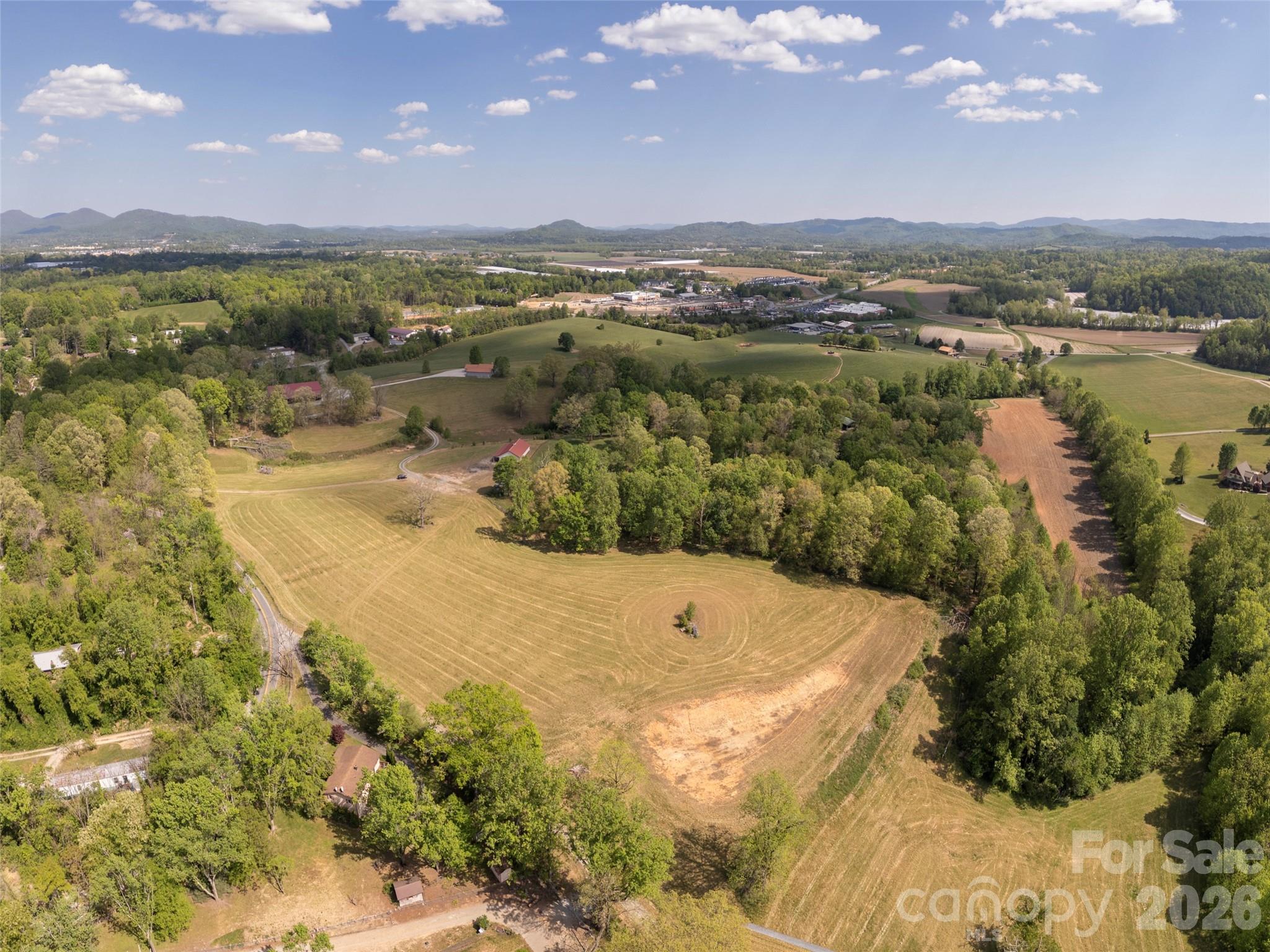 154 High Pasture Trail — Mills River