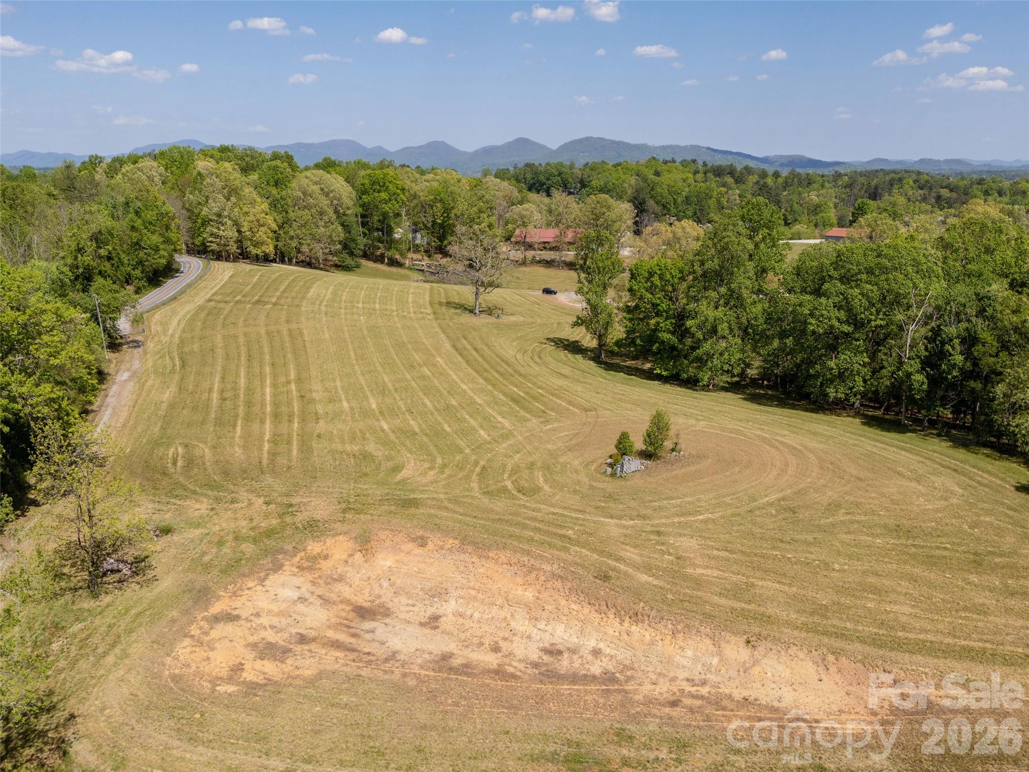 154 High Pasture Trail — Mills River