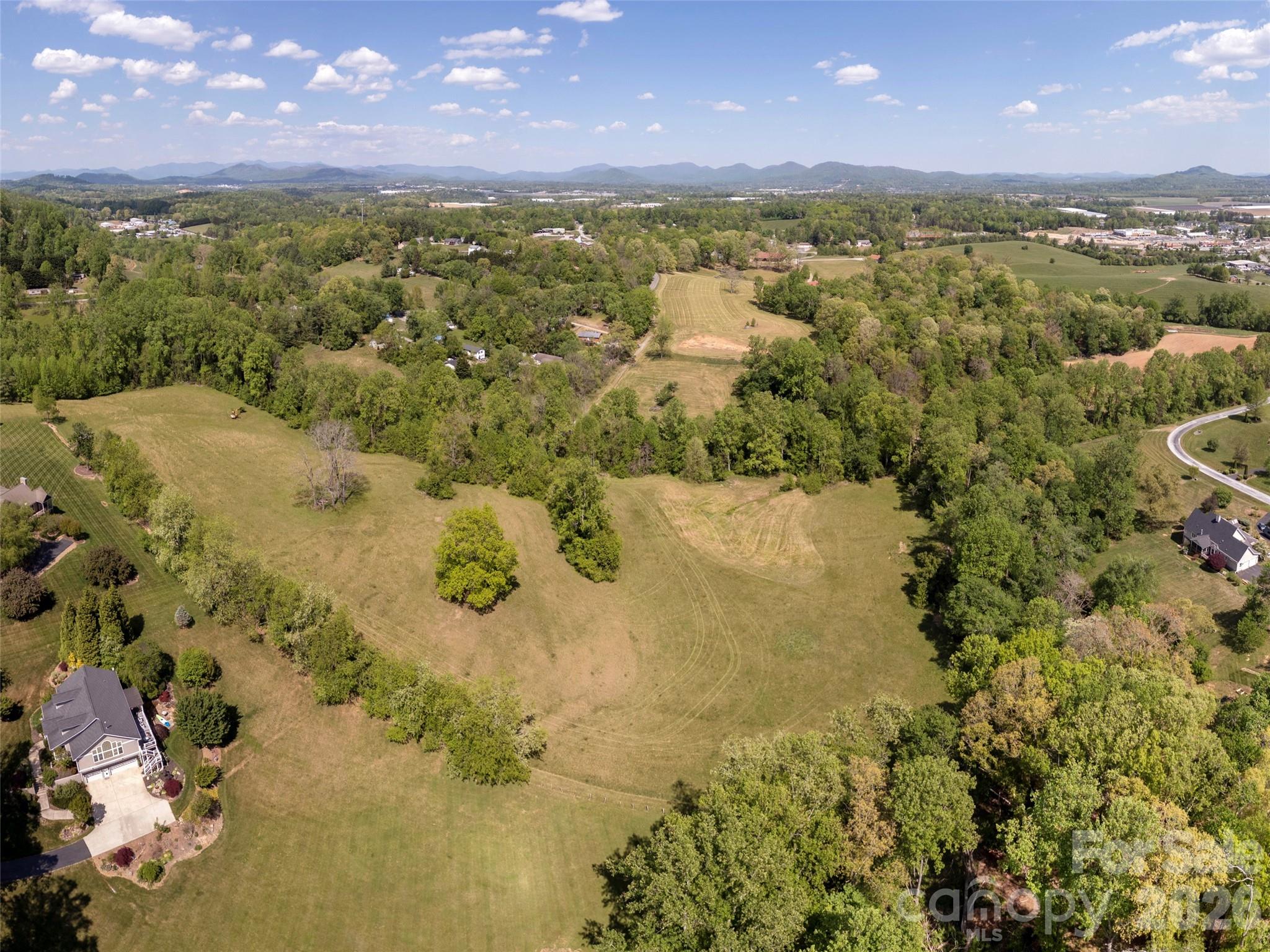 154 High Pasture Trail — Mills River
