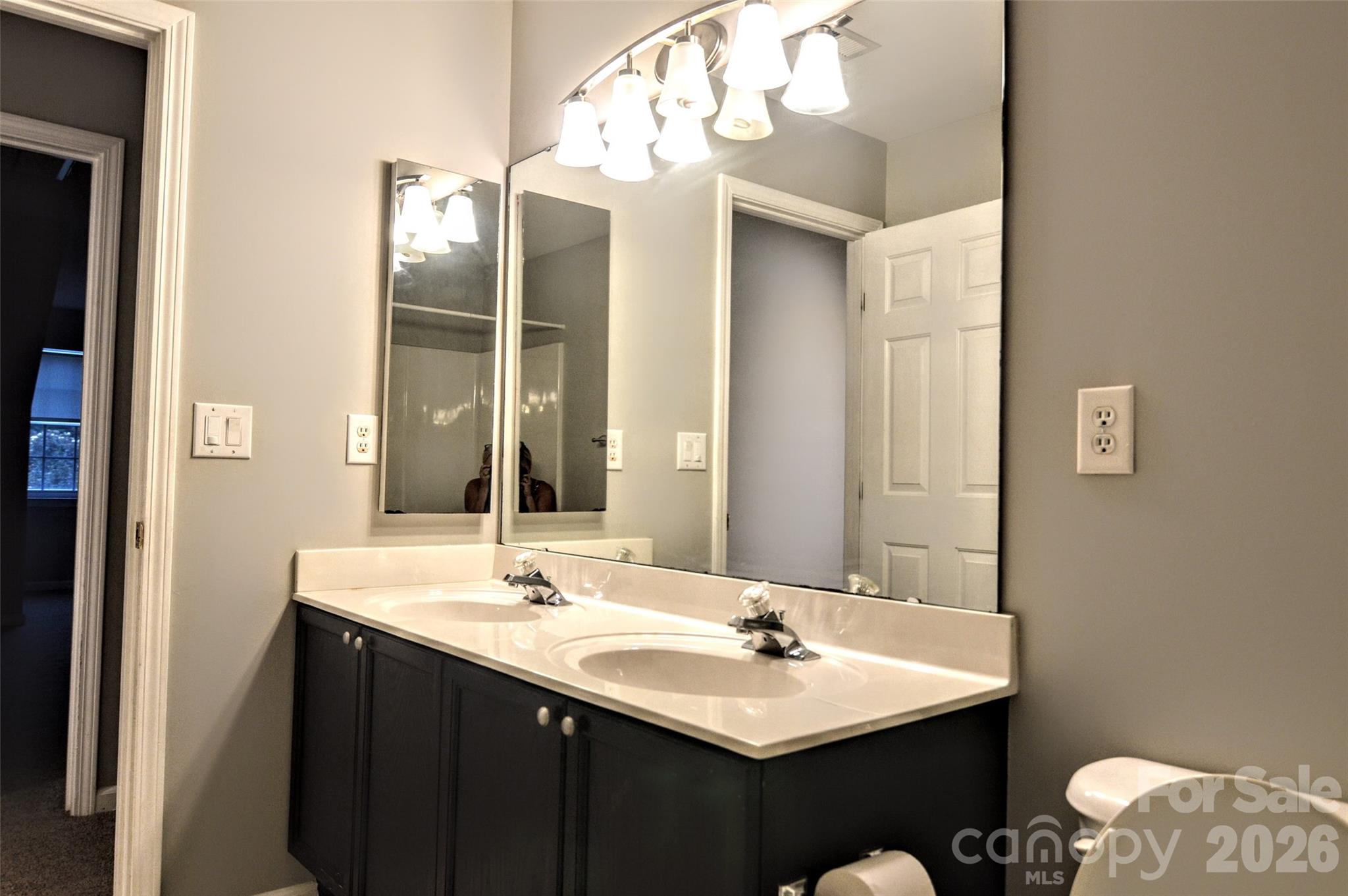 2035 Hollyhedge Lane — Indian Trail