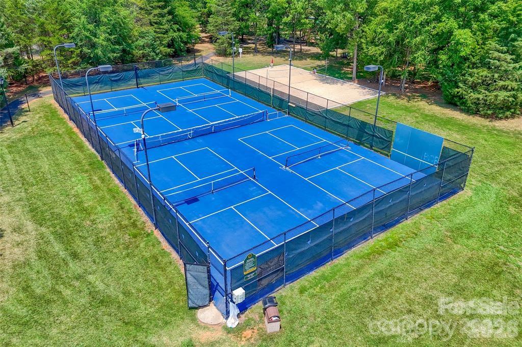 2035 Hollyhedge Lane — Indian Trail