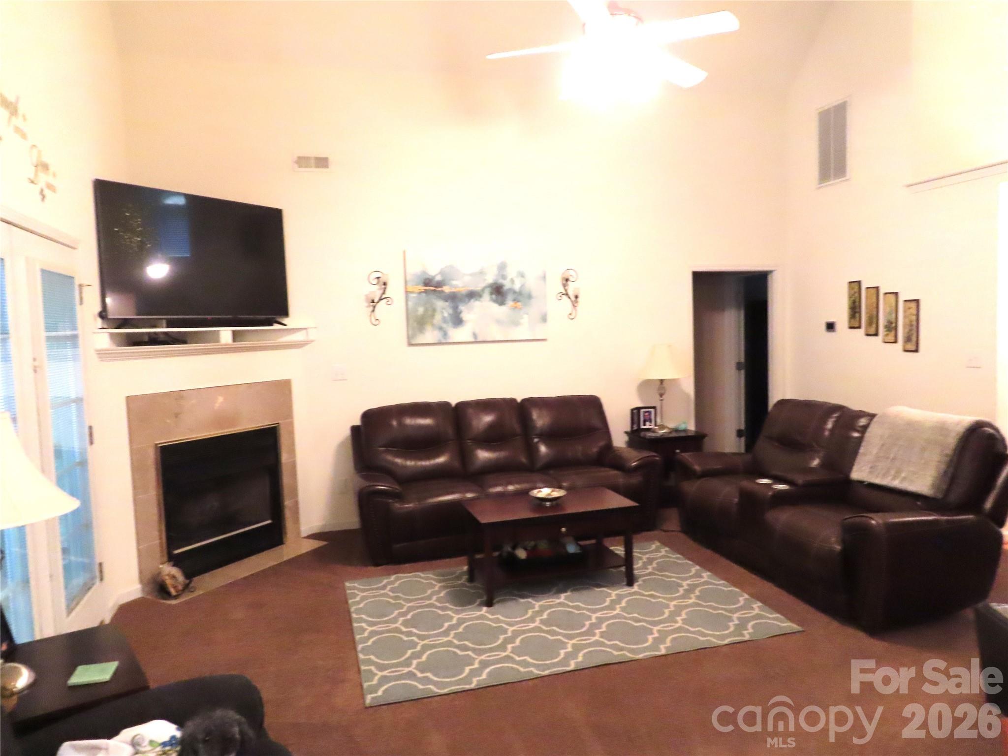 300 Tradewinds Lane — York