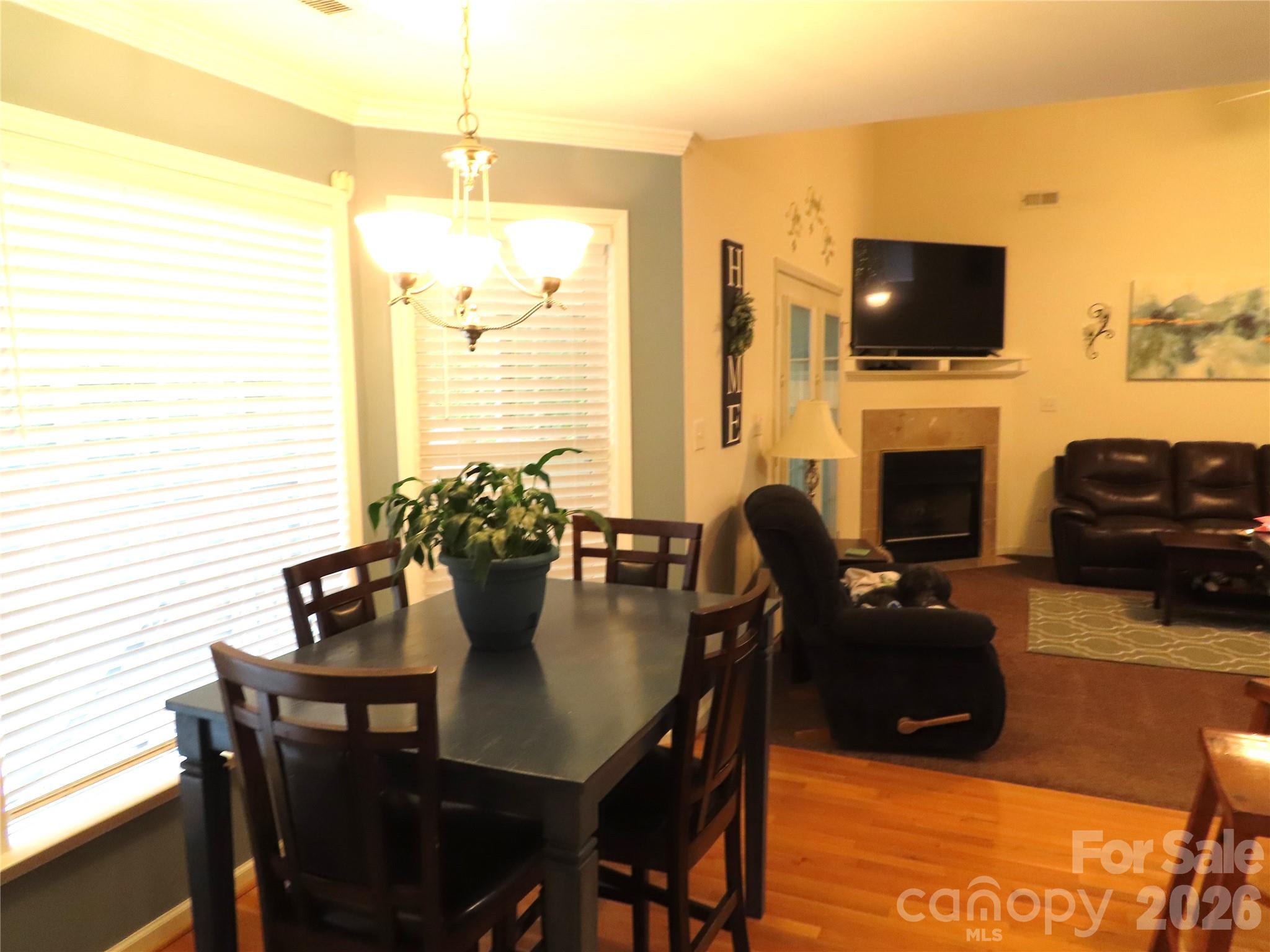 300 Tradewinds Lane — York