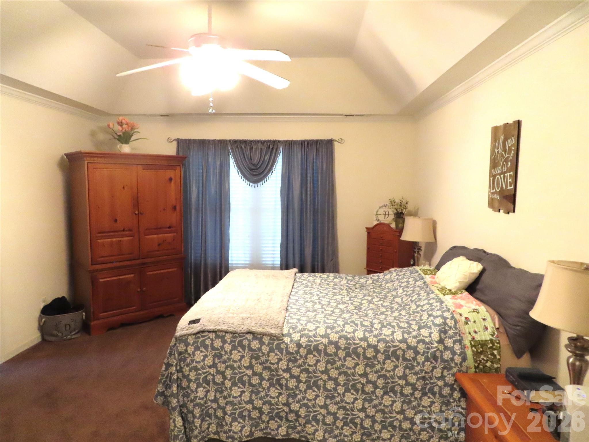 300 Tradewinds Lane — York