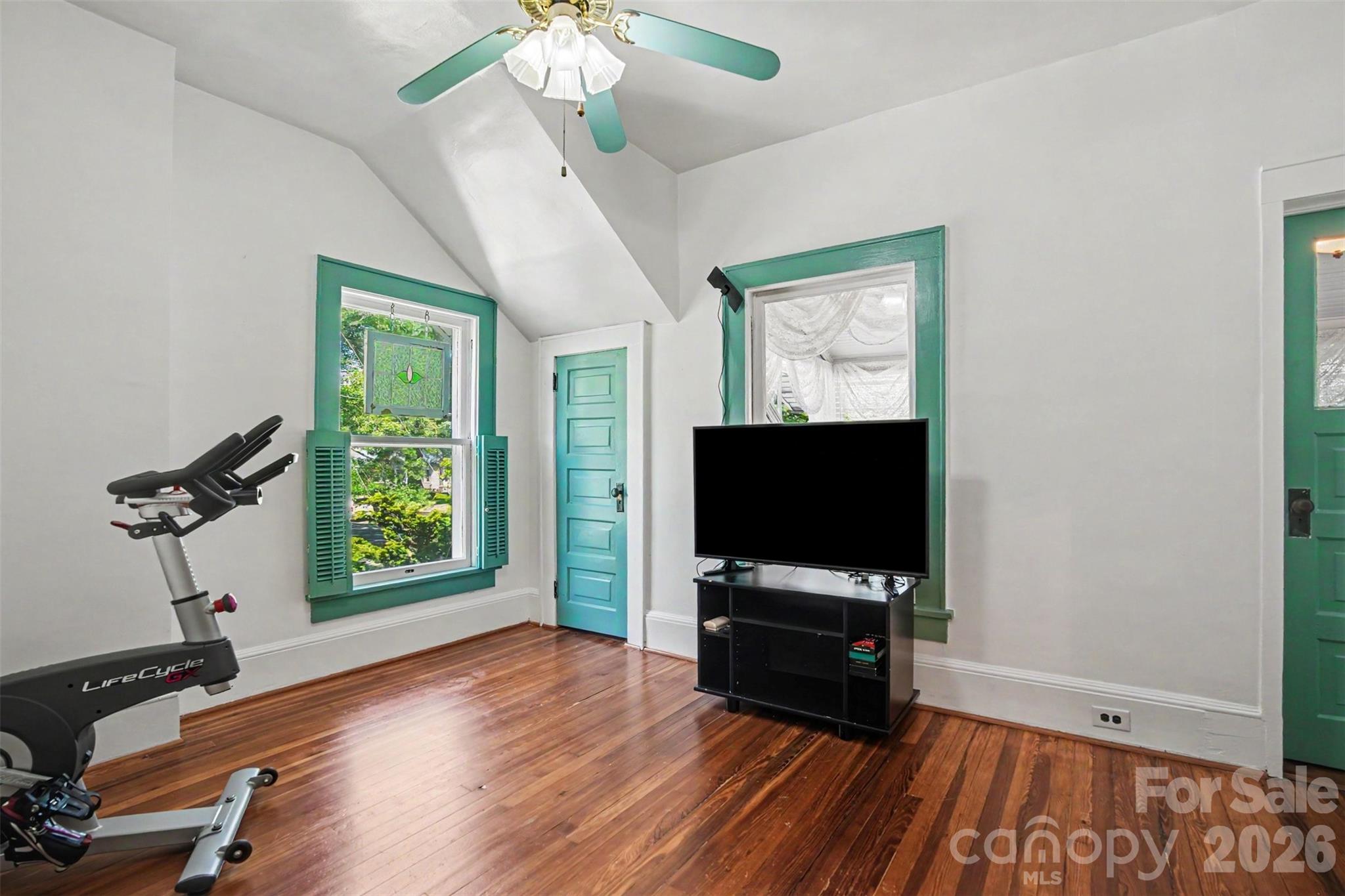 415 W 5th Avenue — Gastonia