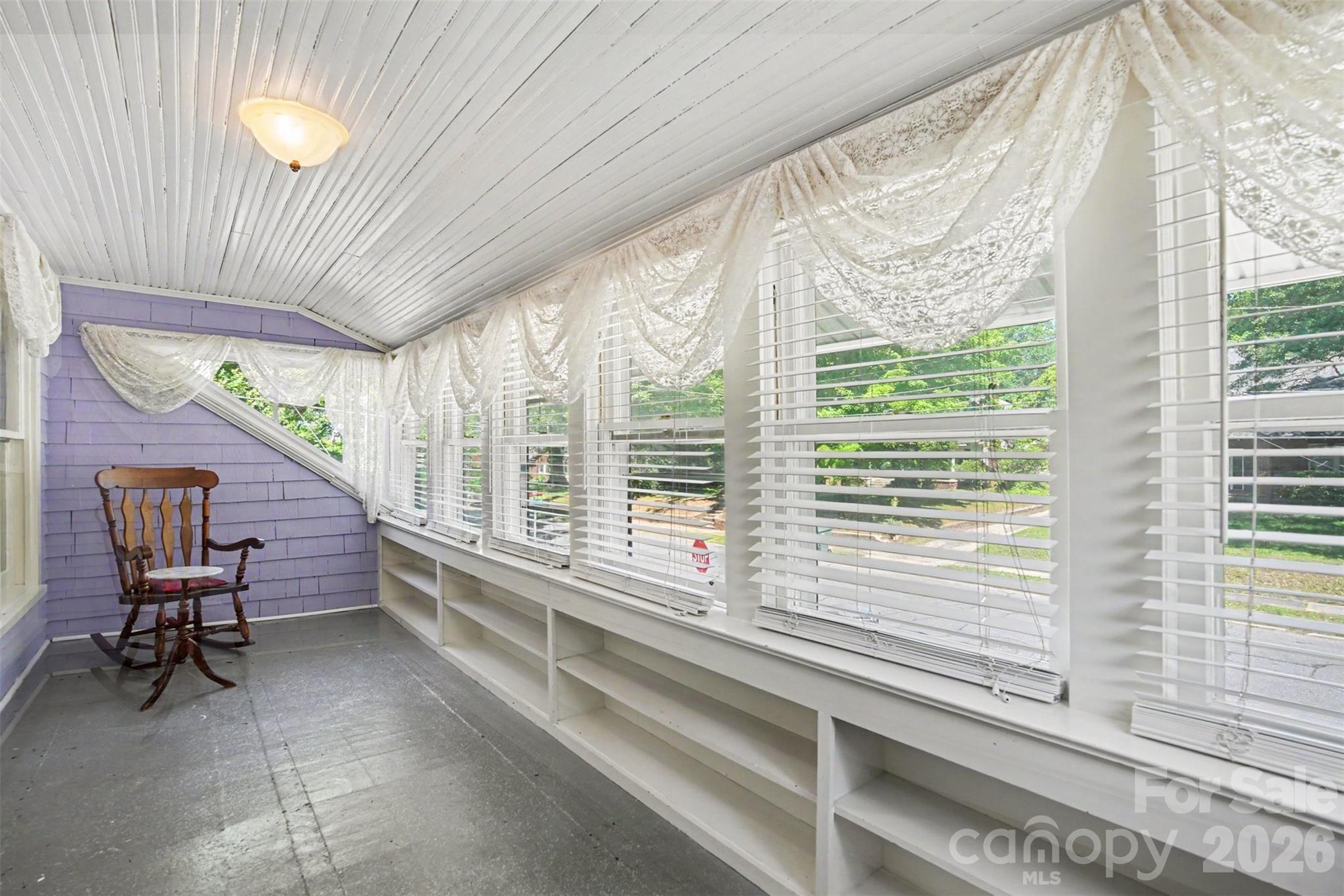415 W 5th Avenue — Gastonia
