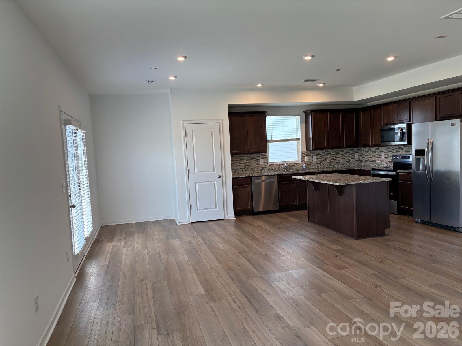 3057 Bell Spur Avenue SW — Concord