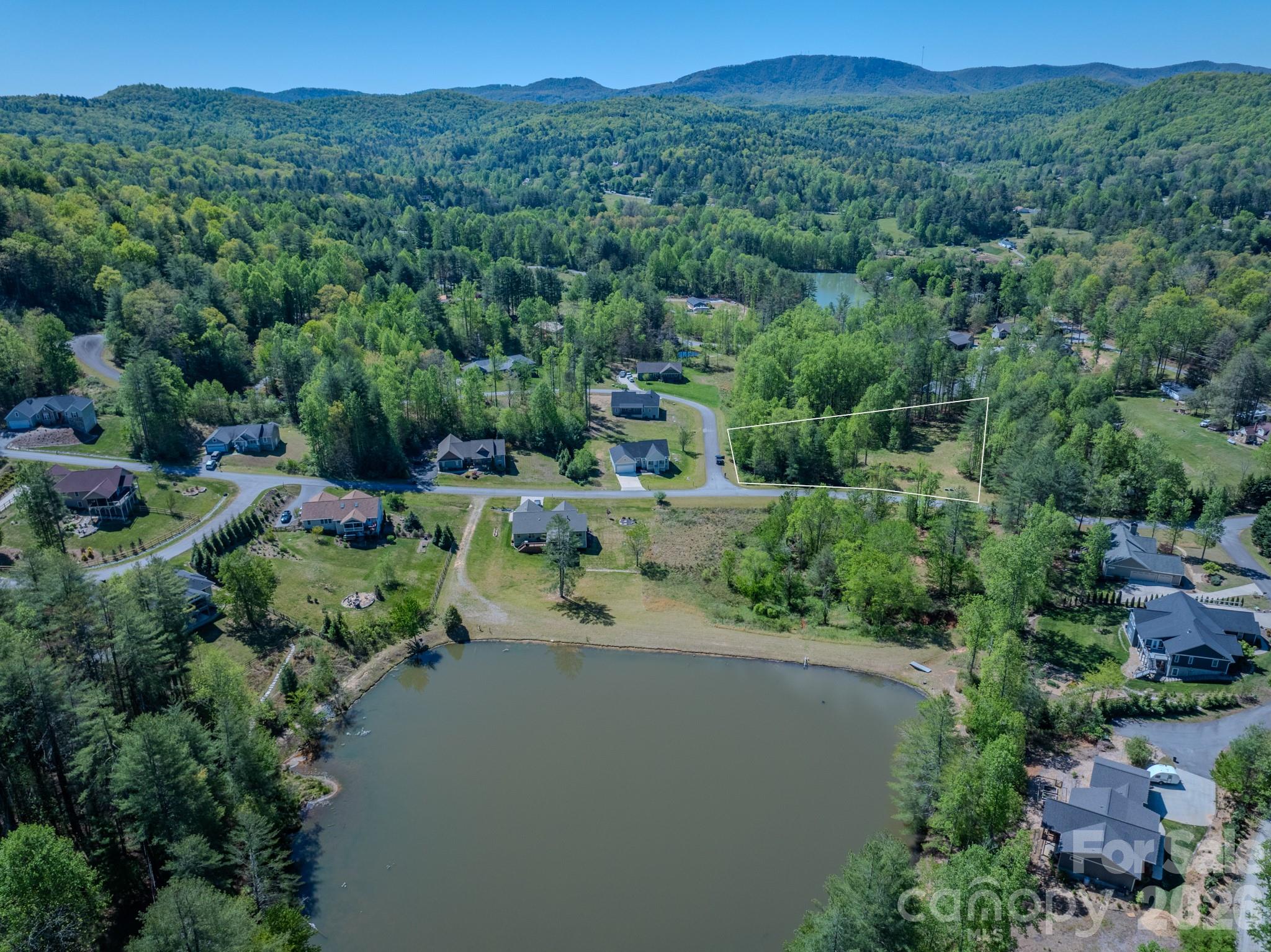 92 Crystal Heights Drive — Hendersonville