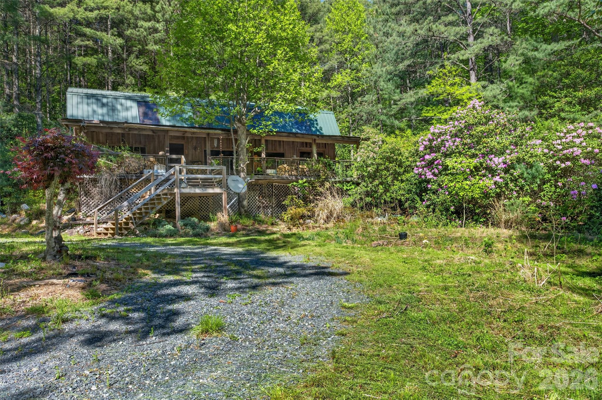 451 Signal Tree Road — Deep Gap