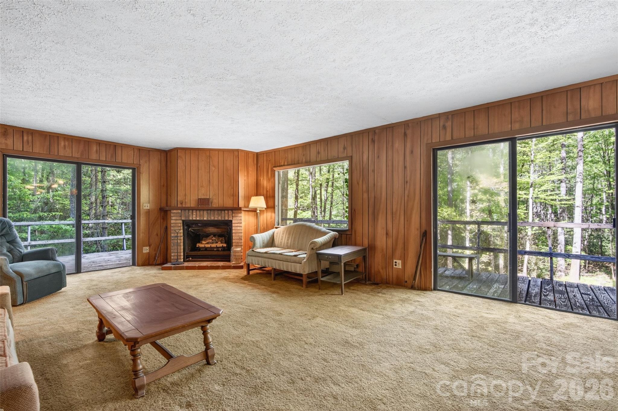 451 Signal Tree Road — Deep Gap