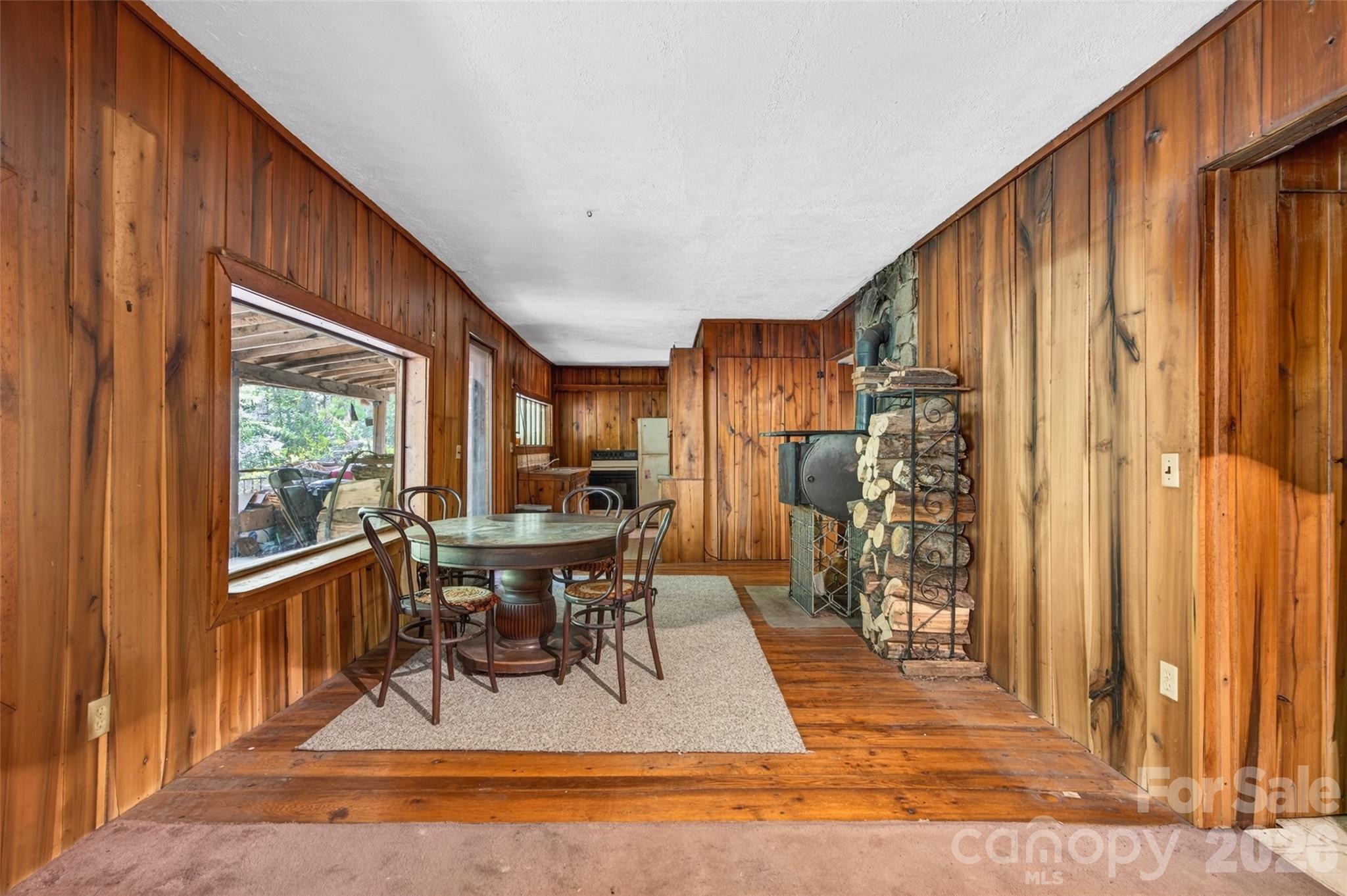 451 Signal Tree Road — Deep Gap