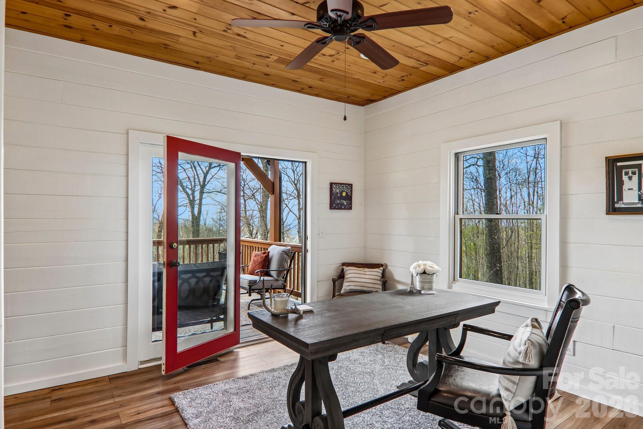 186 Cottage Lane — Mars Hill