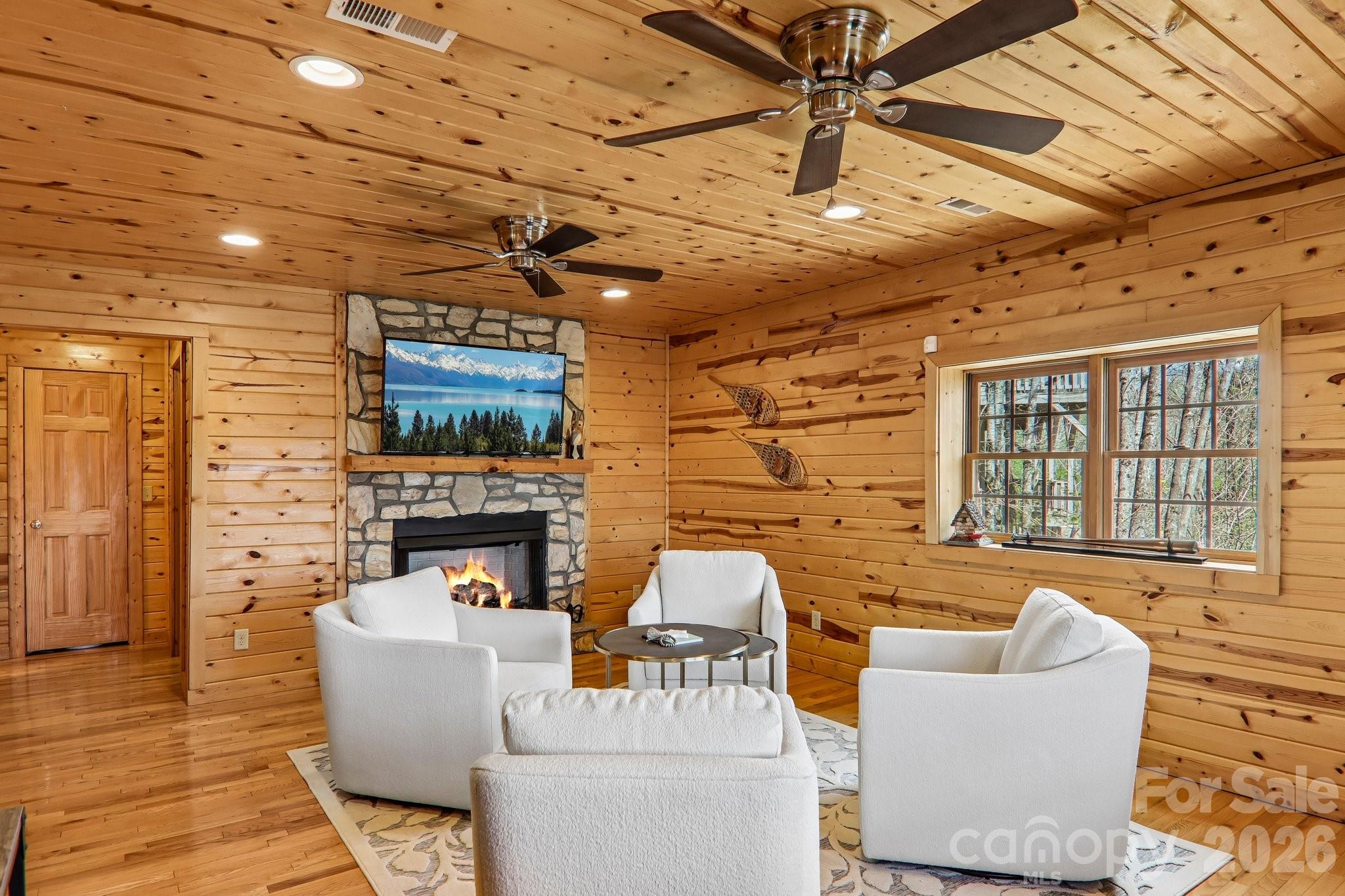 186 Cottage Lane — Mars Hill