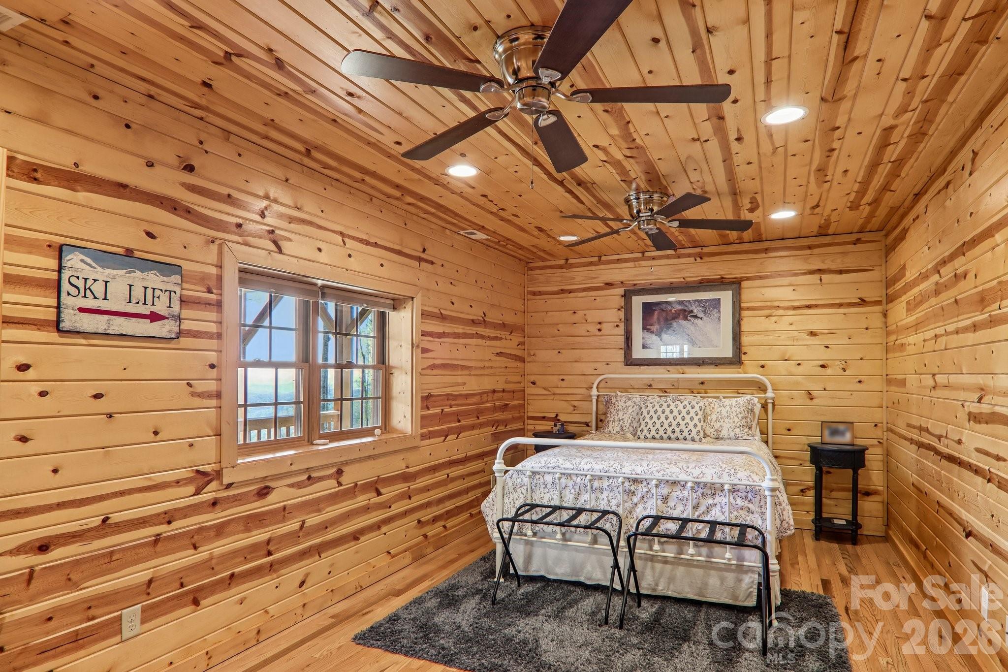 186 Cottage Lane — Mars Hill
