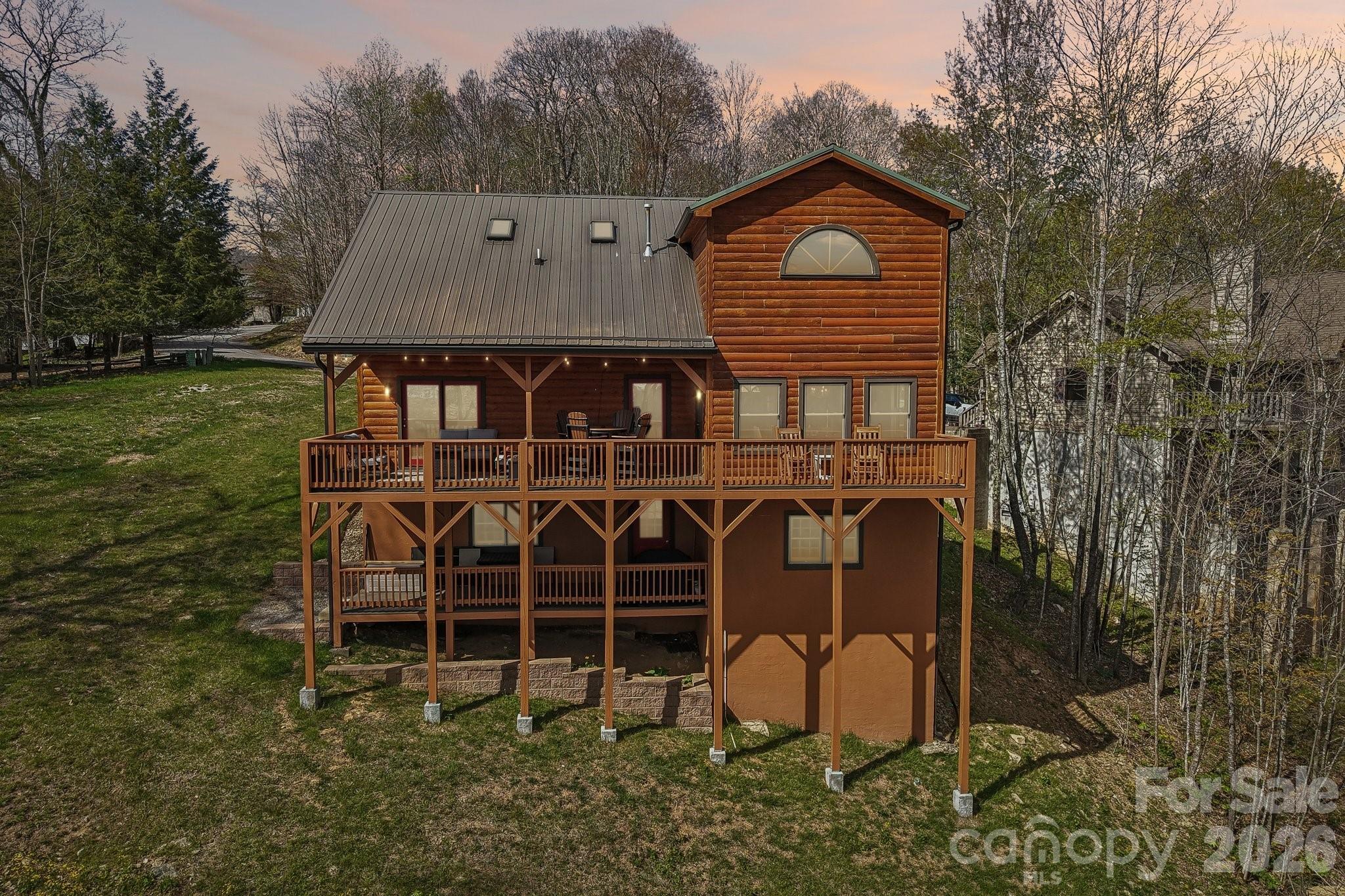 186 Cottage Lane — Mars Hill