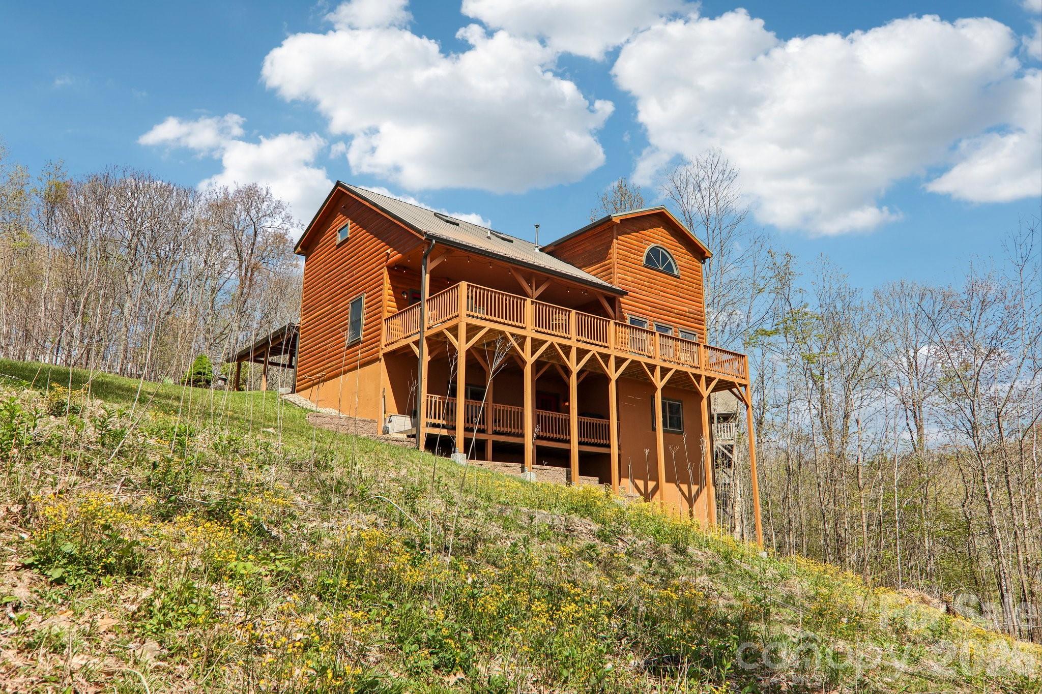 186 Cottage Lane — Mars Hill