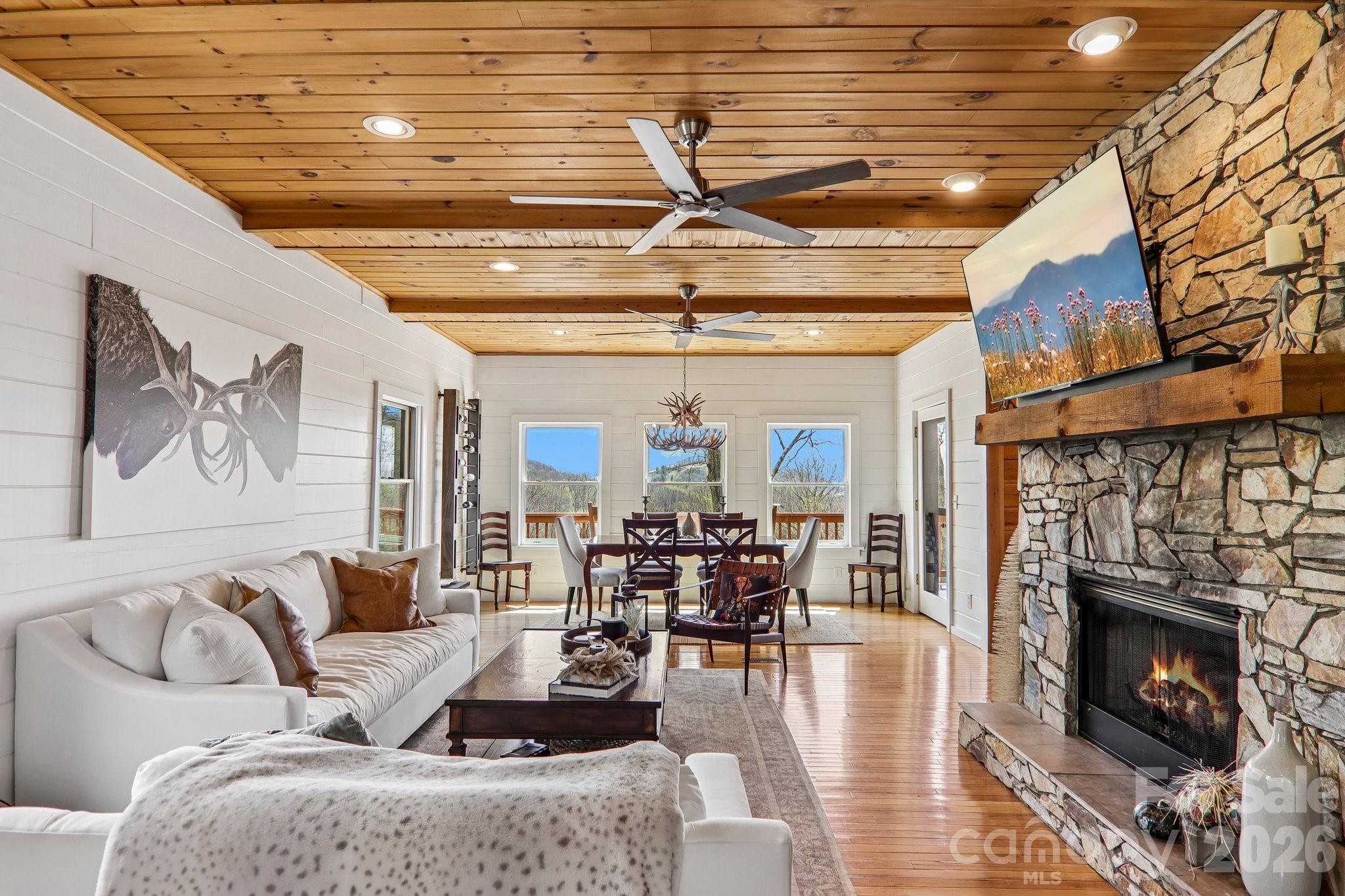186 Cottage Lane — Mars Hill