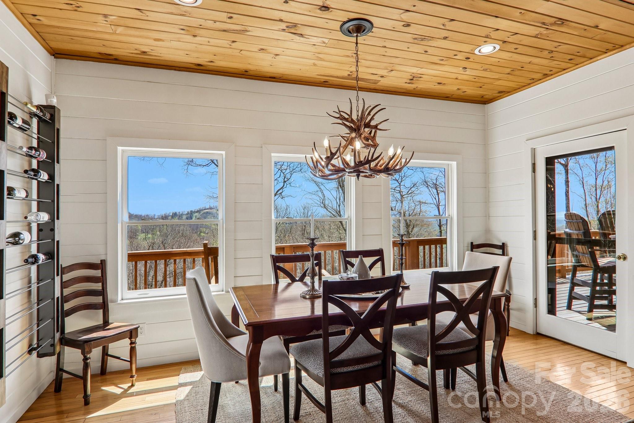 186 Cottage Lane — Mars Hill