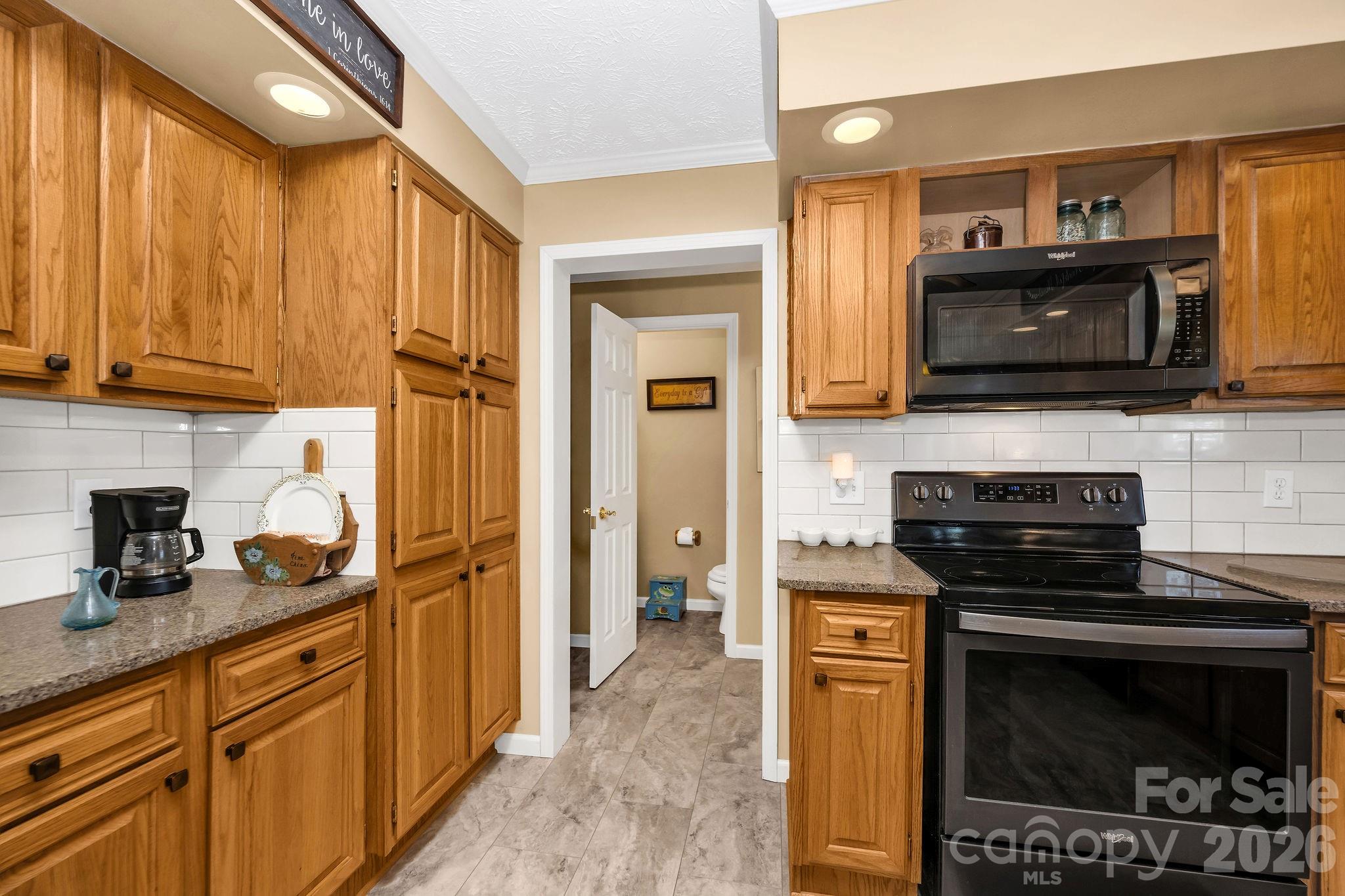 461 Doctors Street — Sparta