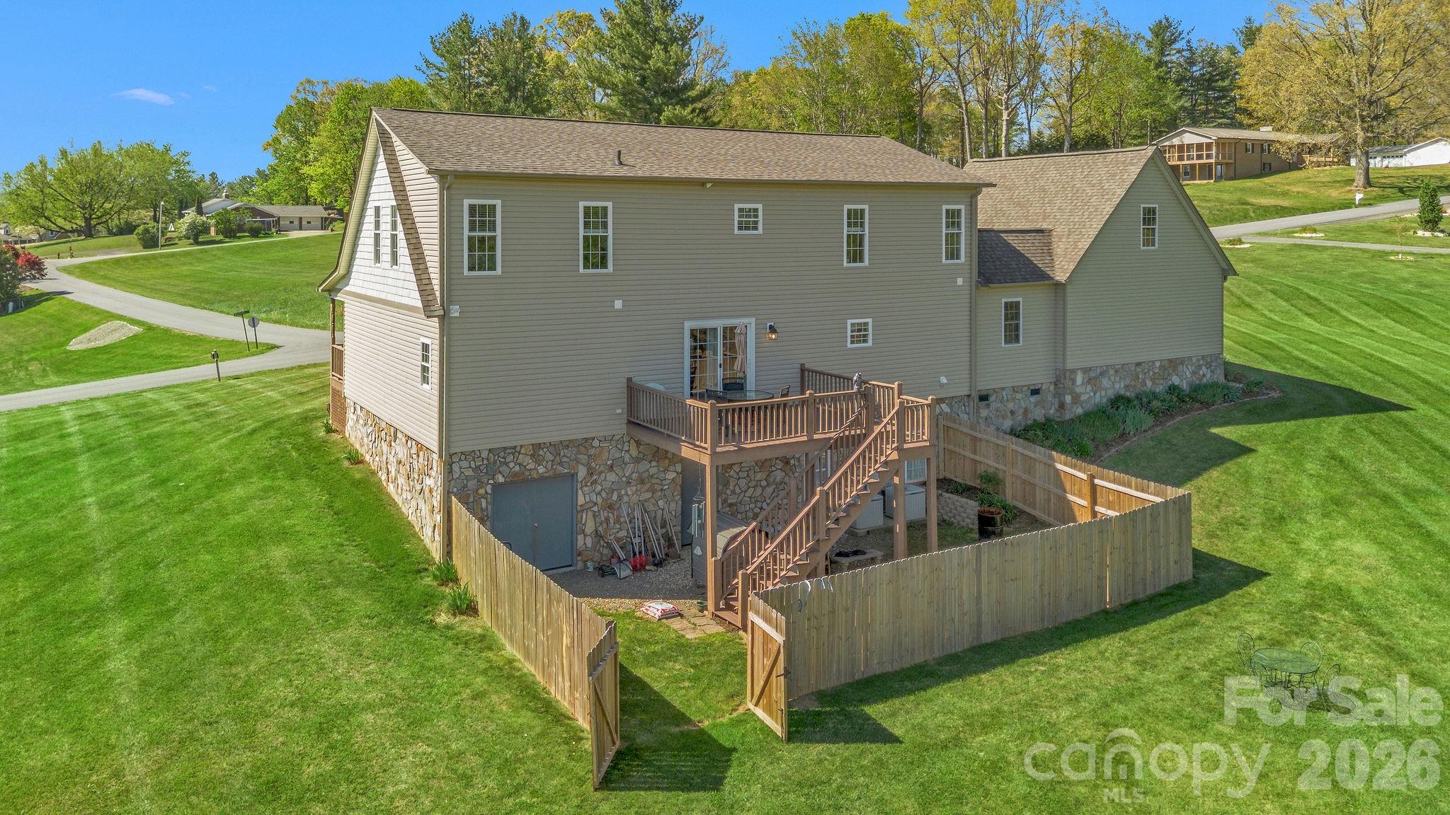 461 Doctors Street — Sparta