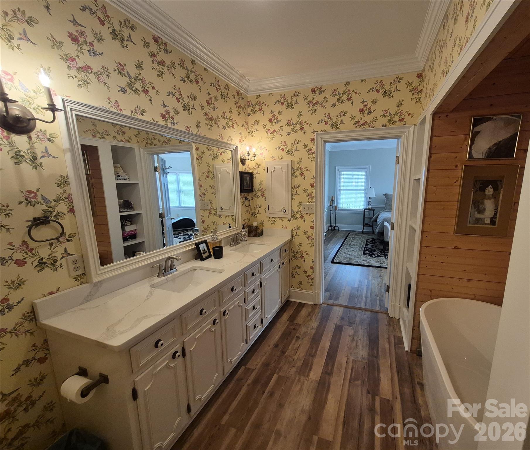 300 Cottonstone Lane — Troy