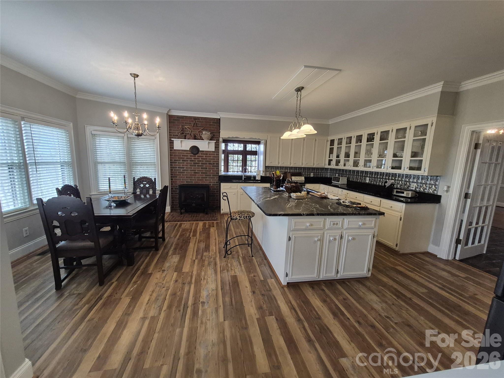 300 Cottonstone Lane — Troy
