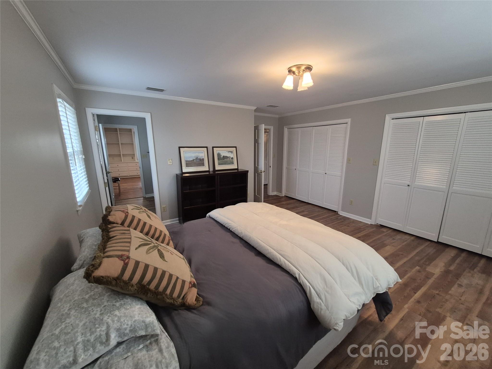 300 Cottonstone Lane — Troy