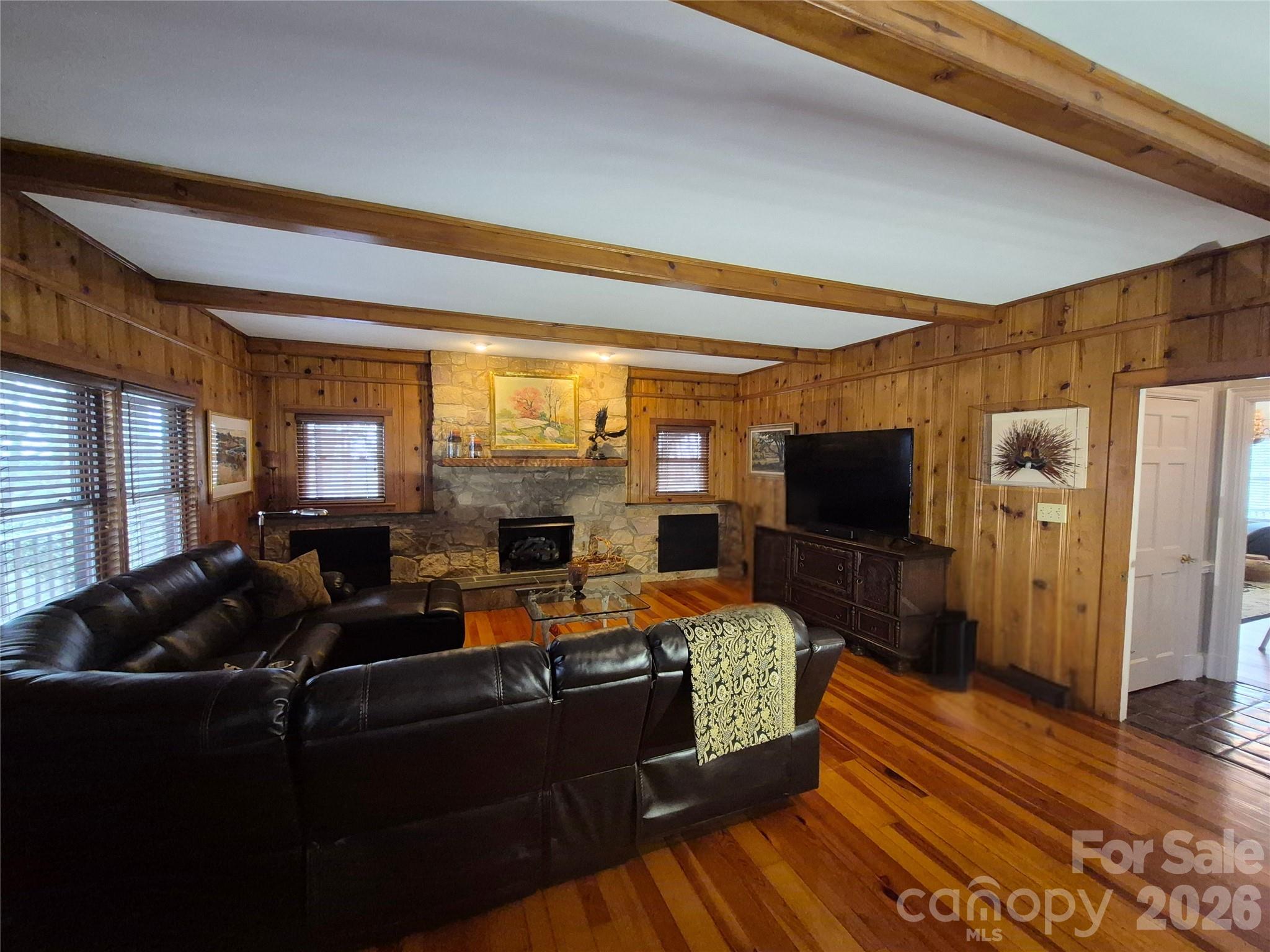 300 Cottonstone Lane — Troy