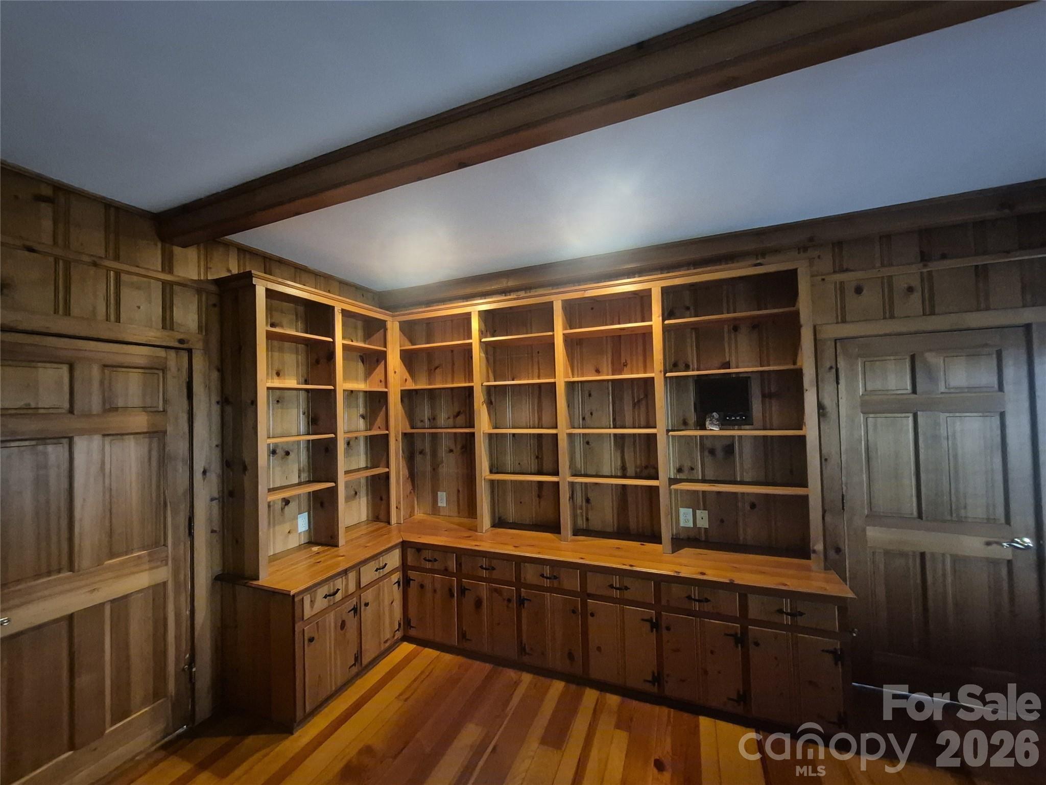 300 Cottonstone Lane — Troy