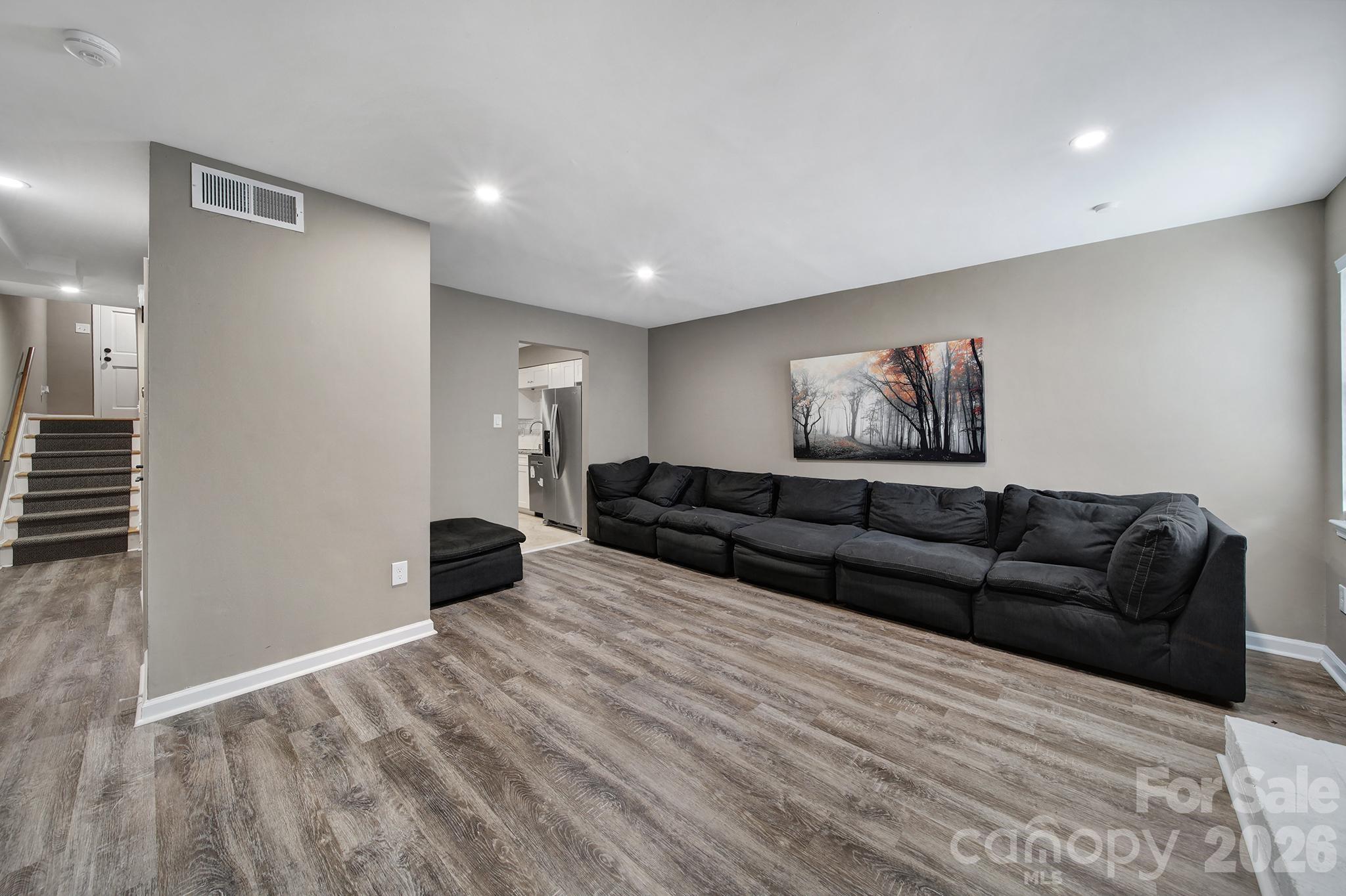11005 Hunter Trail — Charlotte