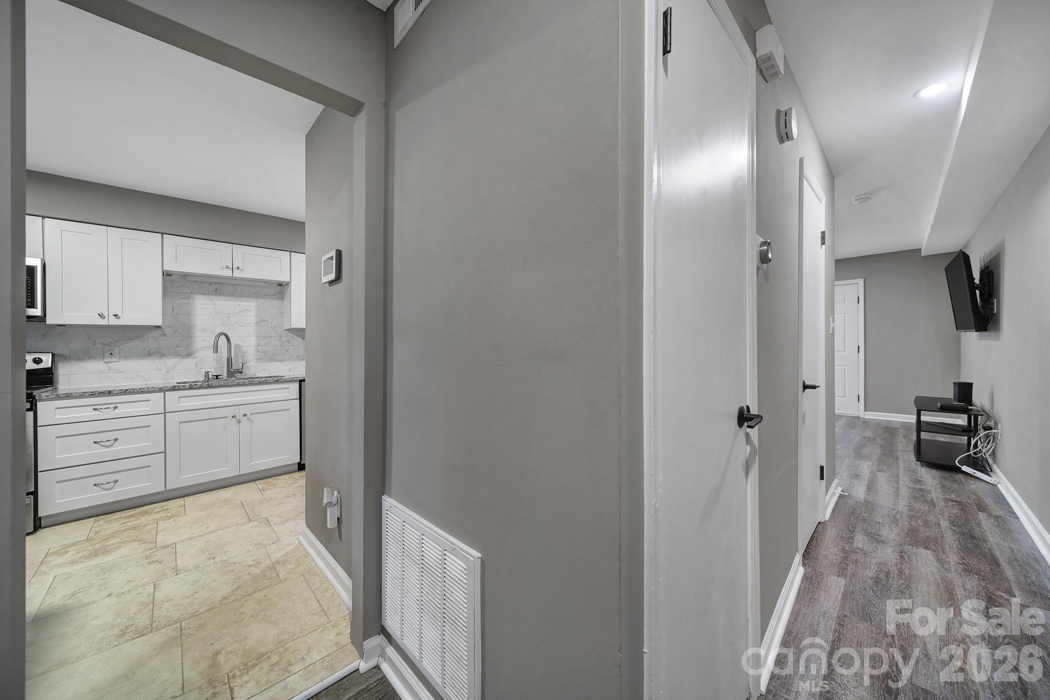 11005 Hunter Trail — Charlotte